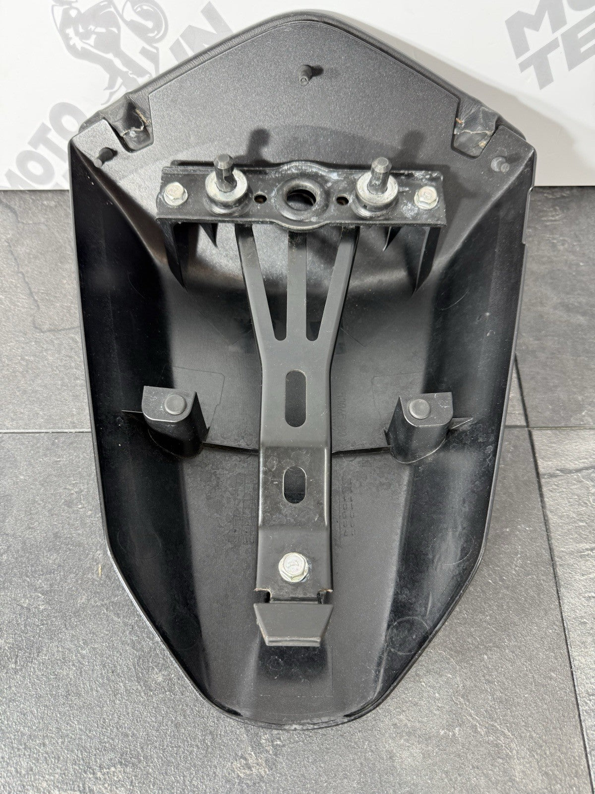 c81ed793-a6cc-442e-b67d-10d257ccec3b