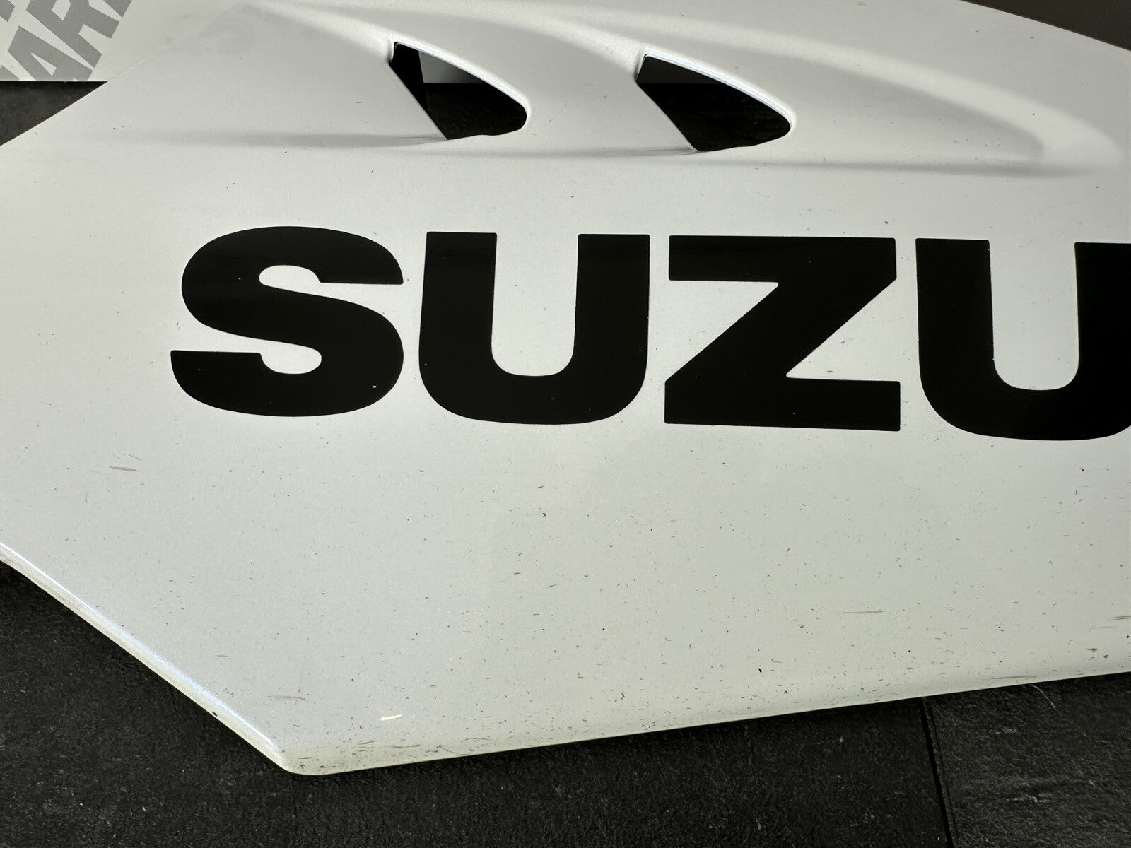 Suzuki GSXR 1000 2014 Right Lower Fairing Belly Pan 22774 Miles 2009-2016 OEM