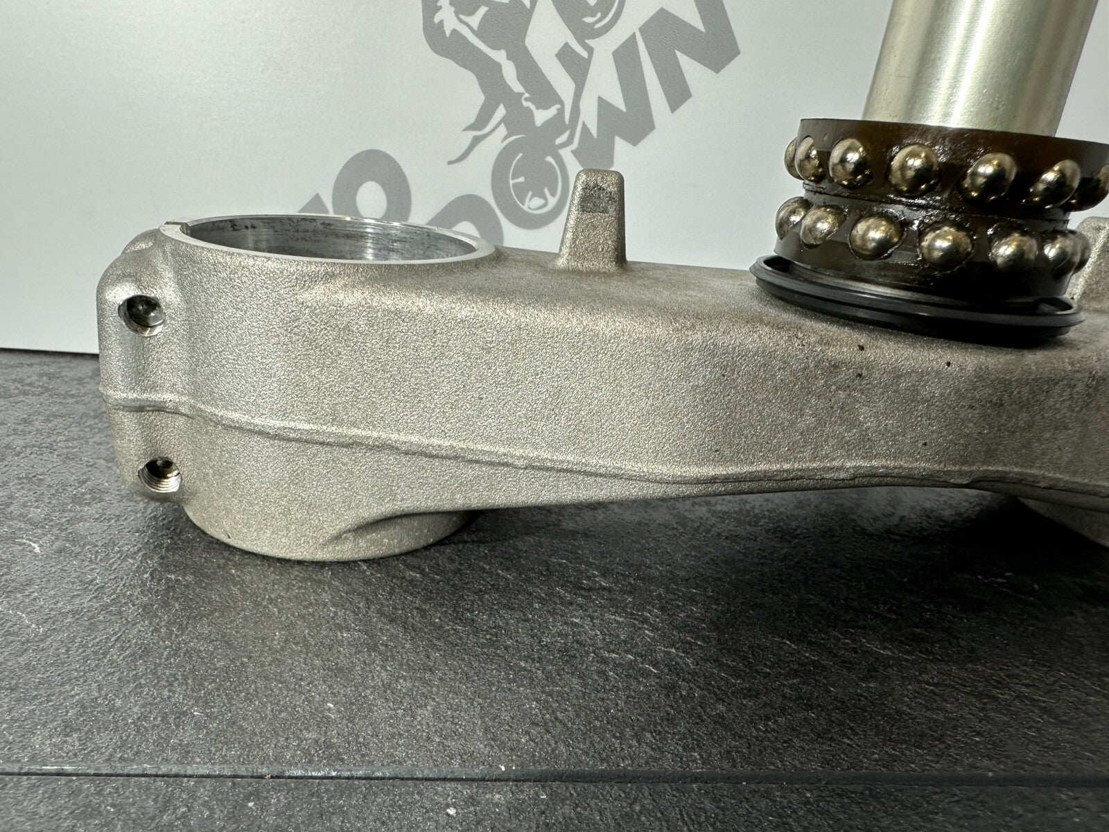 Suzuki GSXR 1000 2014 Lower Yoke Bottom Yoke Bearings 22774 Miles 2009-2016 OEM