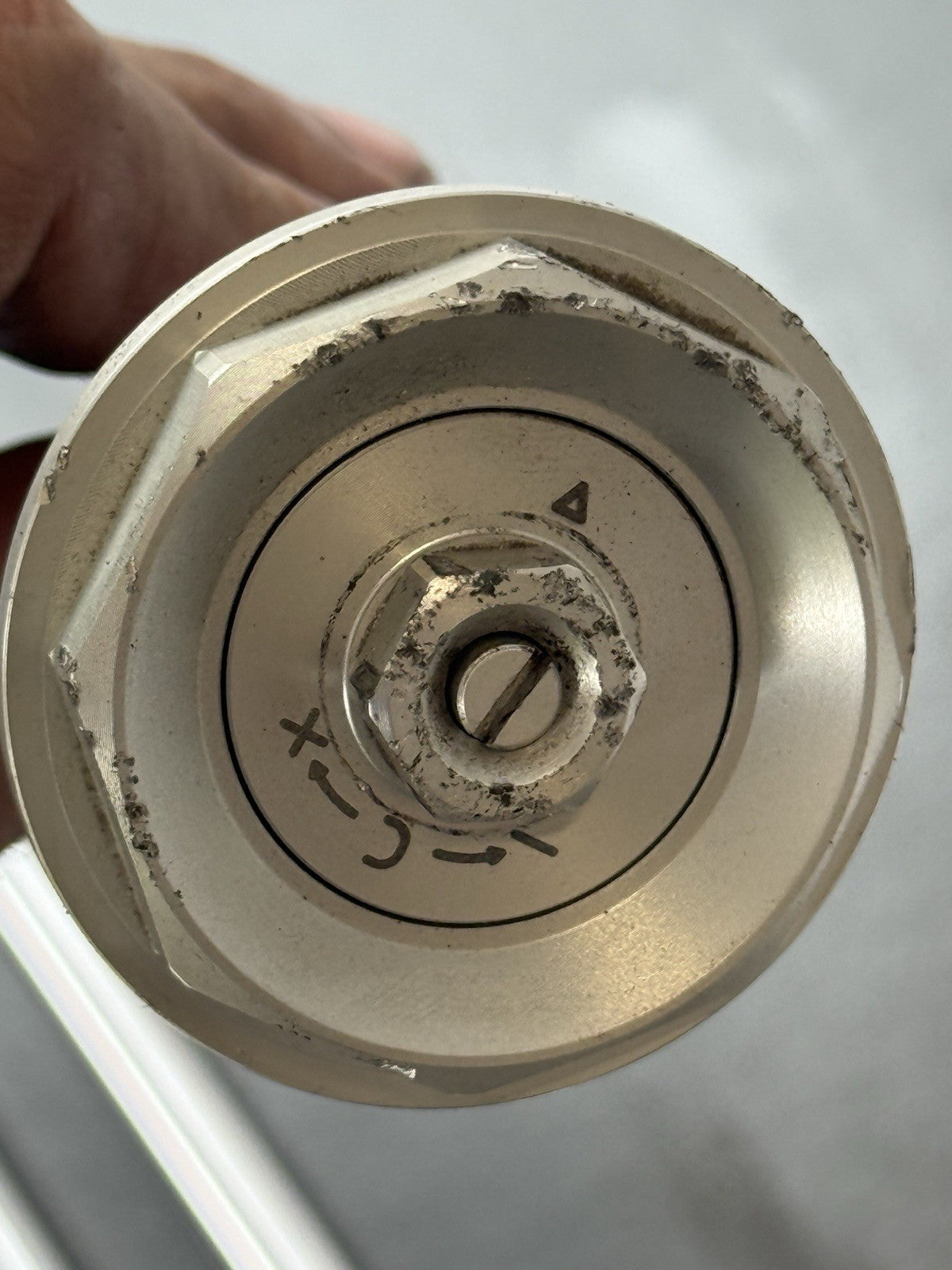 b919bcf9-a340-422e-a3ff-2636085a6dee