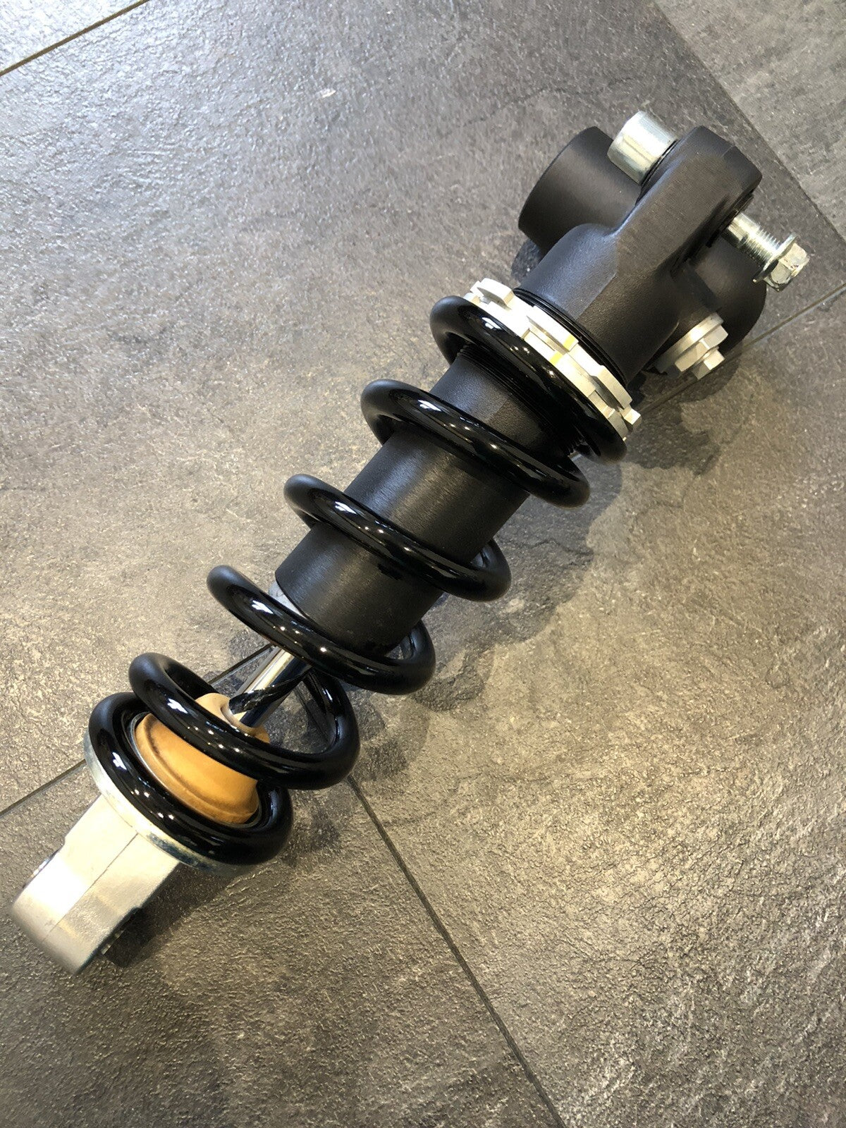 Suzuki GSXR 1000 2020 SHOWA Rear Shock Absorber 2017-2020 OEM L7 L8 L9