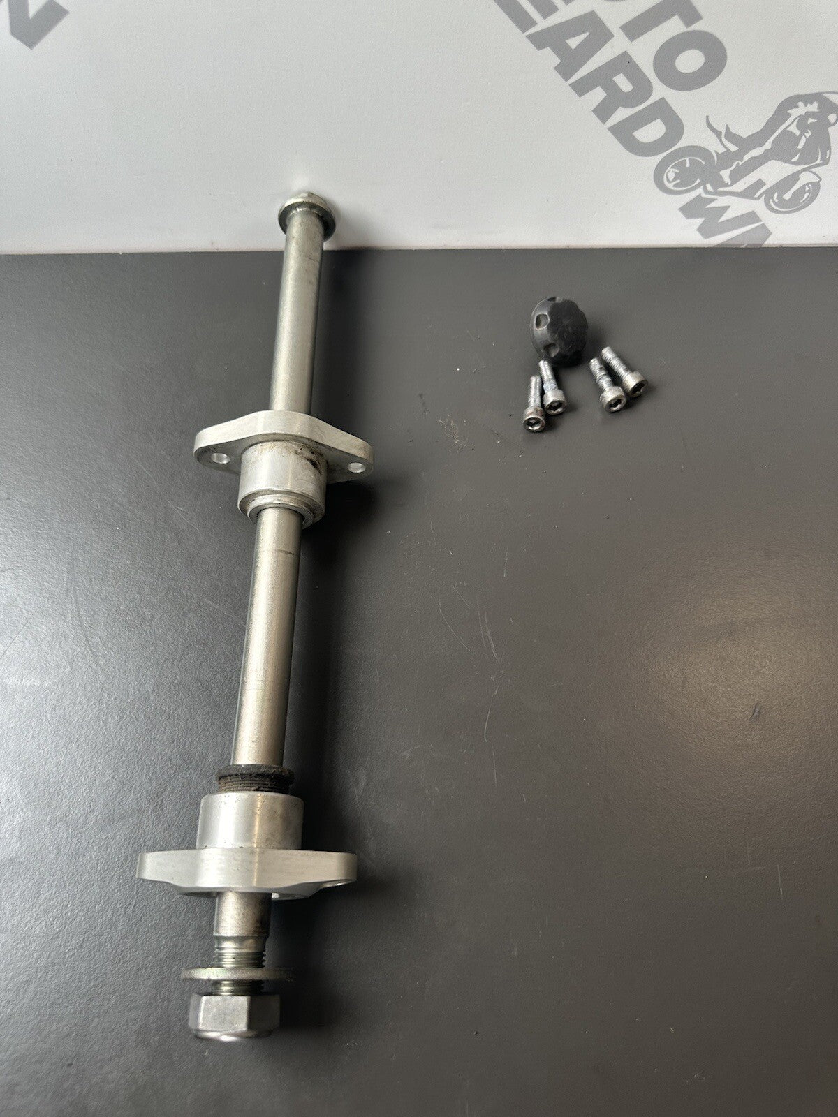TRIUMPH STREET TRIPLE 675 SWINGARM SPINDLE YEAR 2013-2016 12,409 Miles