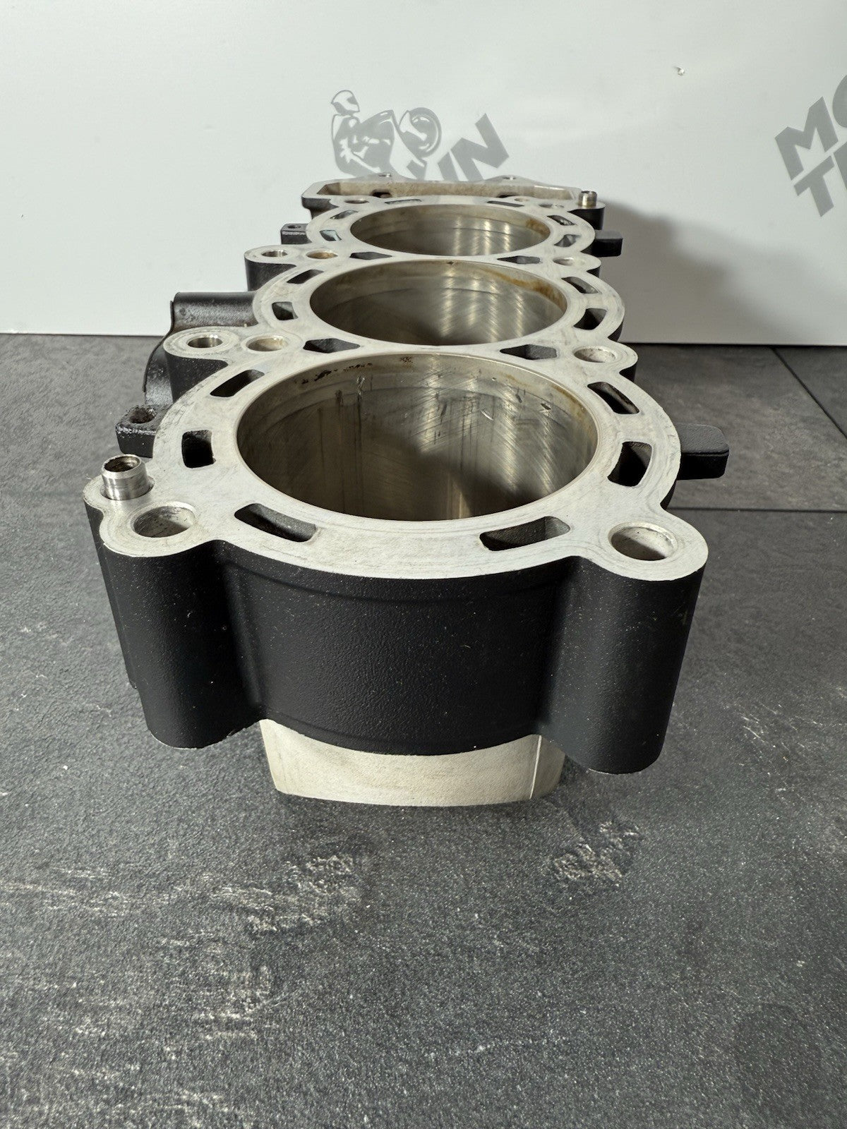 Triumph Street Triple 765 R 2017 Cylinder Block Casing 18498m 2018-2021 OEM