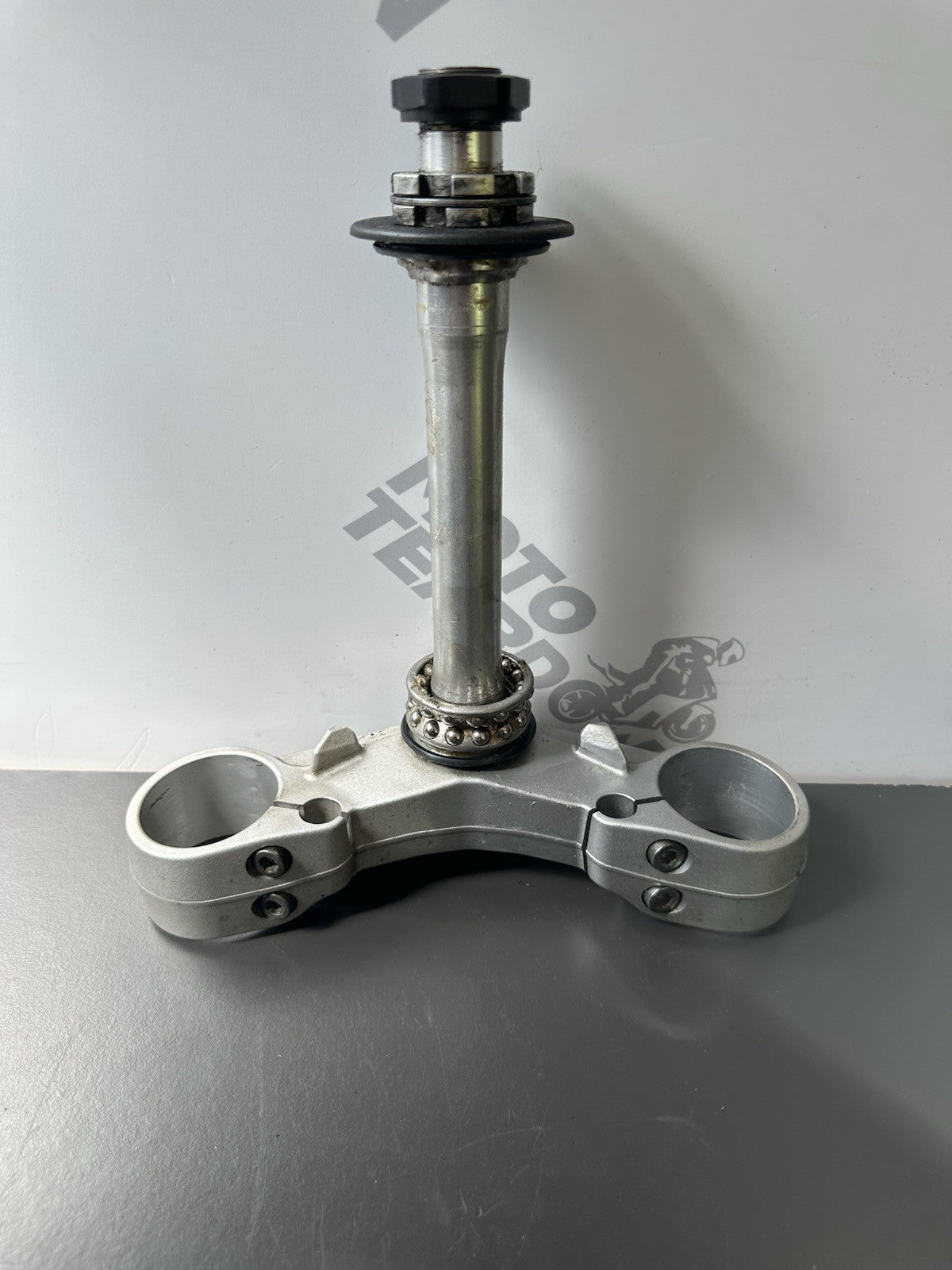 TRIUMPH STREET TRIPLE 675R Lower Yoke Bottom Clamp Lower Fork Clamp - T2044131