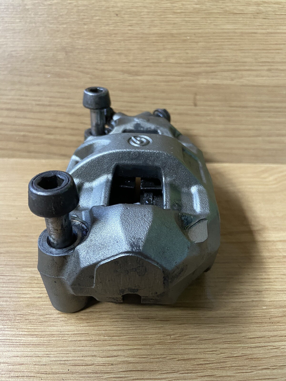 Triumph Street Triple 765 RS BREMBO FRONT BRAKE CALIPERS Brembo Monobloc M50 OEM