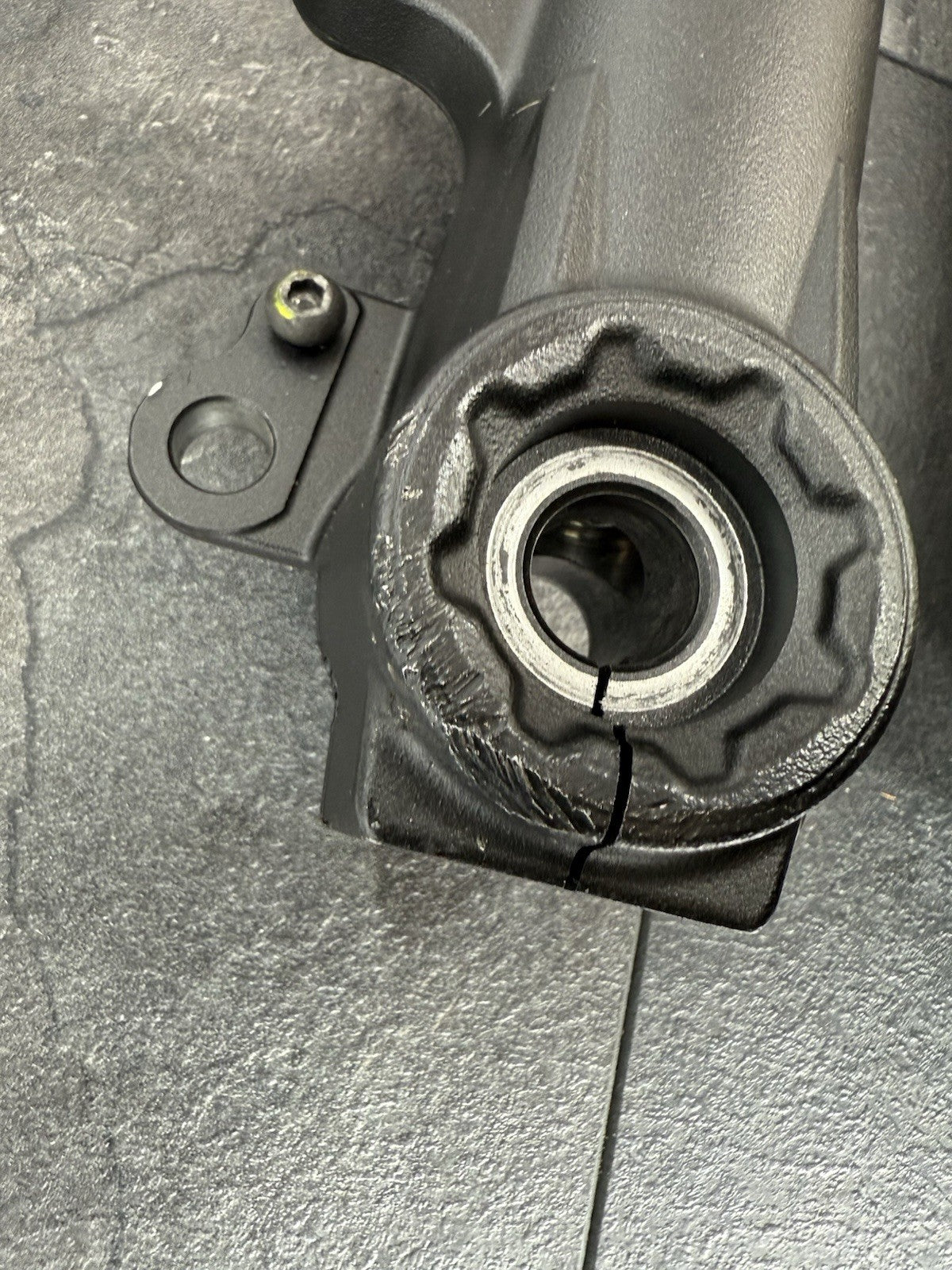 5c7608df-a652-4c43-888b-5f51f028b8ae