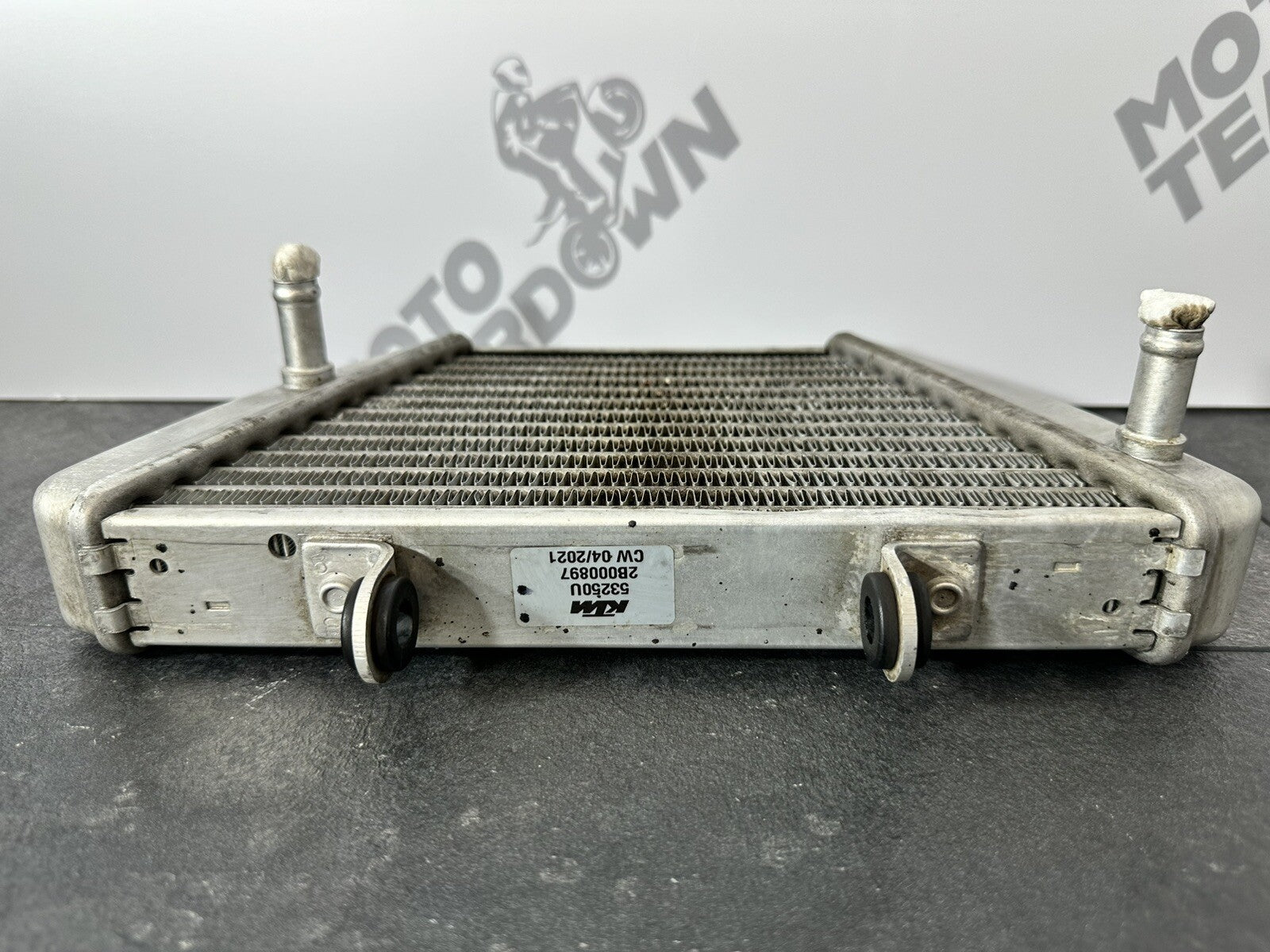 Aprilia Tuono V4 1100 2021 Oil Cooler Radiator Only 6606 Miles 2022-2024 OEM