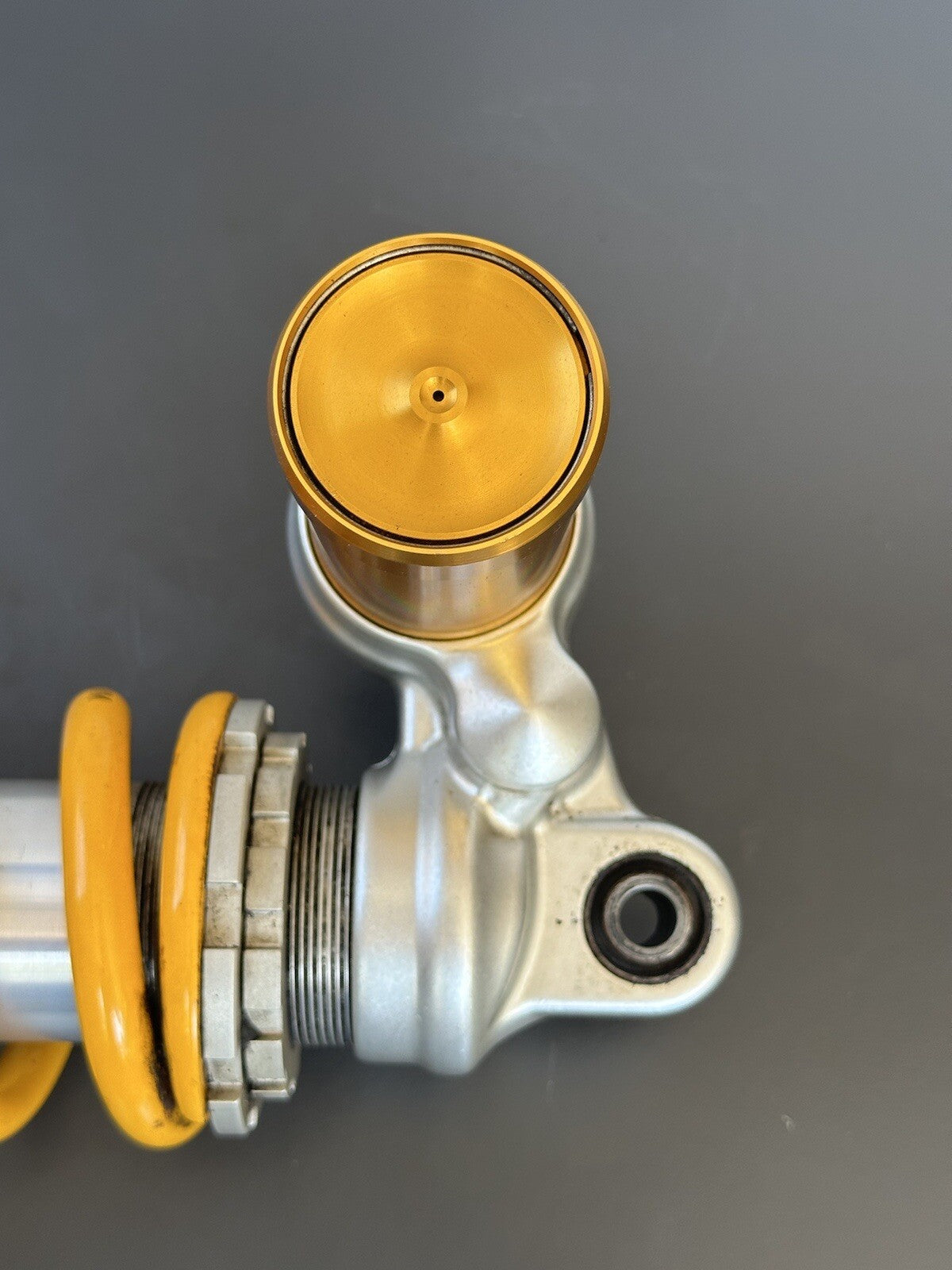 TRIUMPH STREET TRIPLE 765 RS OHLINS REAR SHOCK 2019 - *UK ONLY* 8126m Ohlins