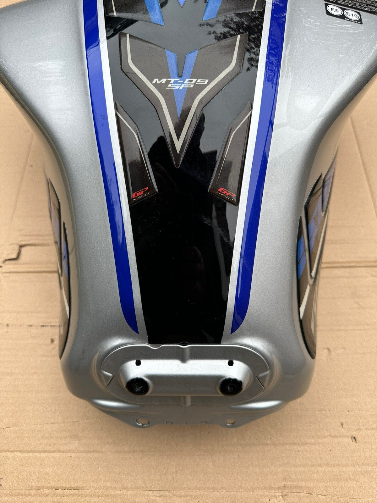 YAMAHA MT-09 SP MT09SP Fuel Tank Petrol Tank B7NY24100004 *DENTED* OEM 2021 -