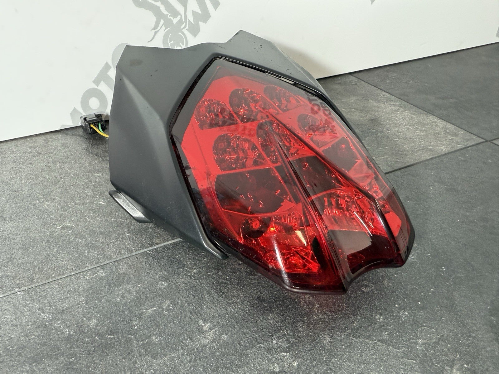 2258cef3-56aa-41e4-98a4-5c55b61f5ef8