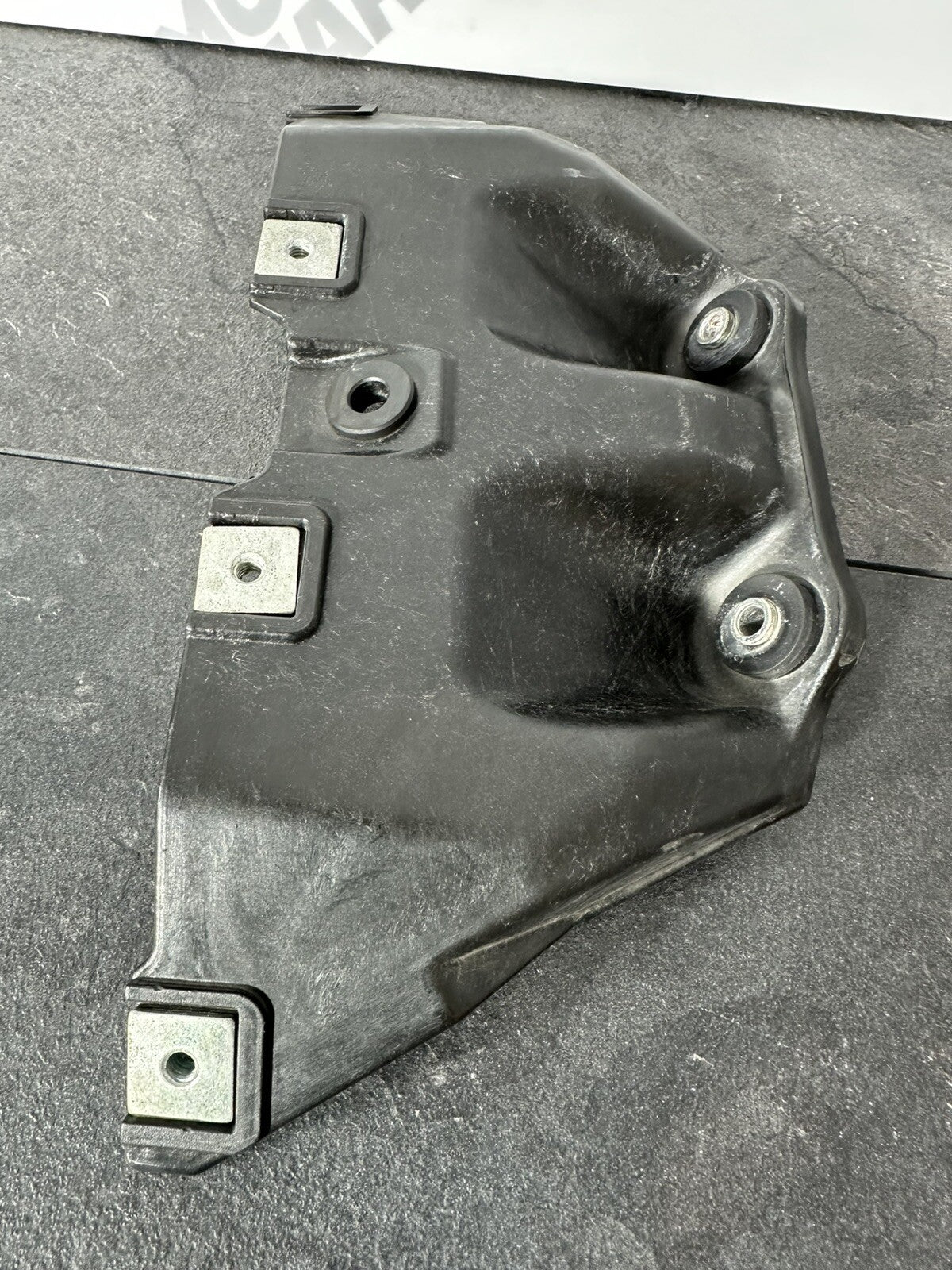 Suzuki GSXR 1000 2014 Fuel Tank Front Cover Bracket 22774 Miles 2009-2016 OEM