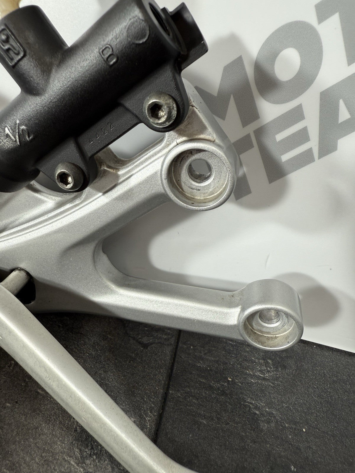 Yamaha YZF R125 R 125 2014 Right Rearset Footrest Brake MC 26983 Miles 2008-2018