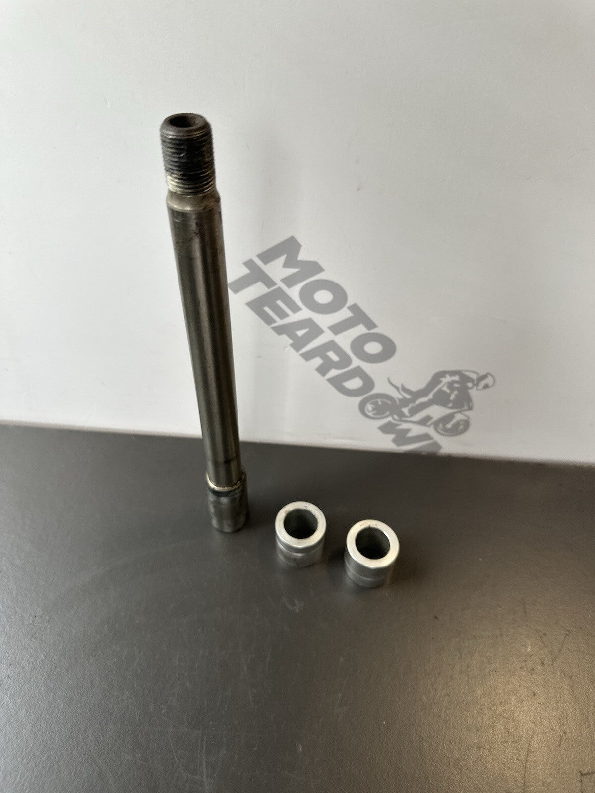 TRIUMPH STREET TRIPLE 765S 765RS 765 FRONT WHEEL SPINDLE FRONT AXLE 2017-2019