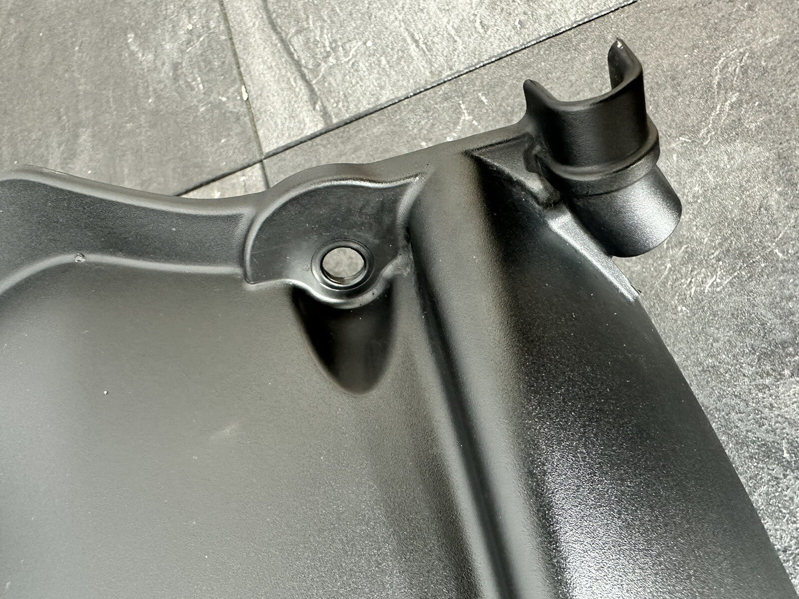 Aprilia Tuono V4 1100 2021 Rear Wheel Hugger Mudguard 6606 Miles 2022-2024 OEM