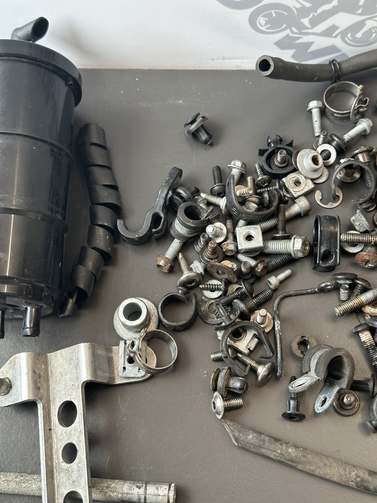 Aprilia Tuono V4 1100 Job Lot Bolts Screws Clips Fixings RSV4 2017 Tuono Job Lot