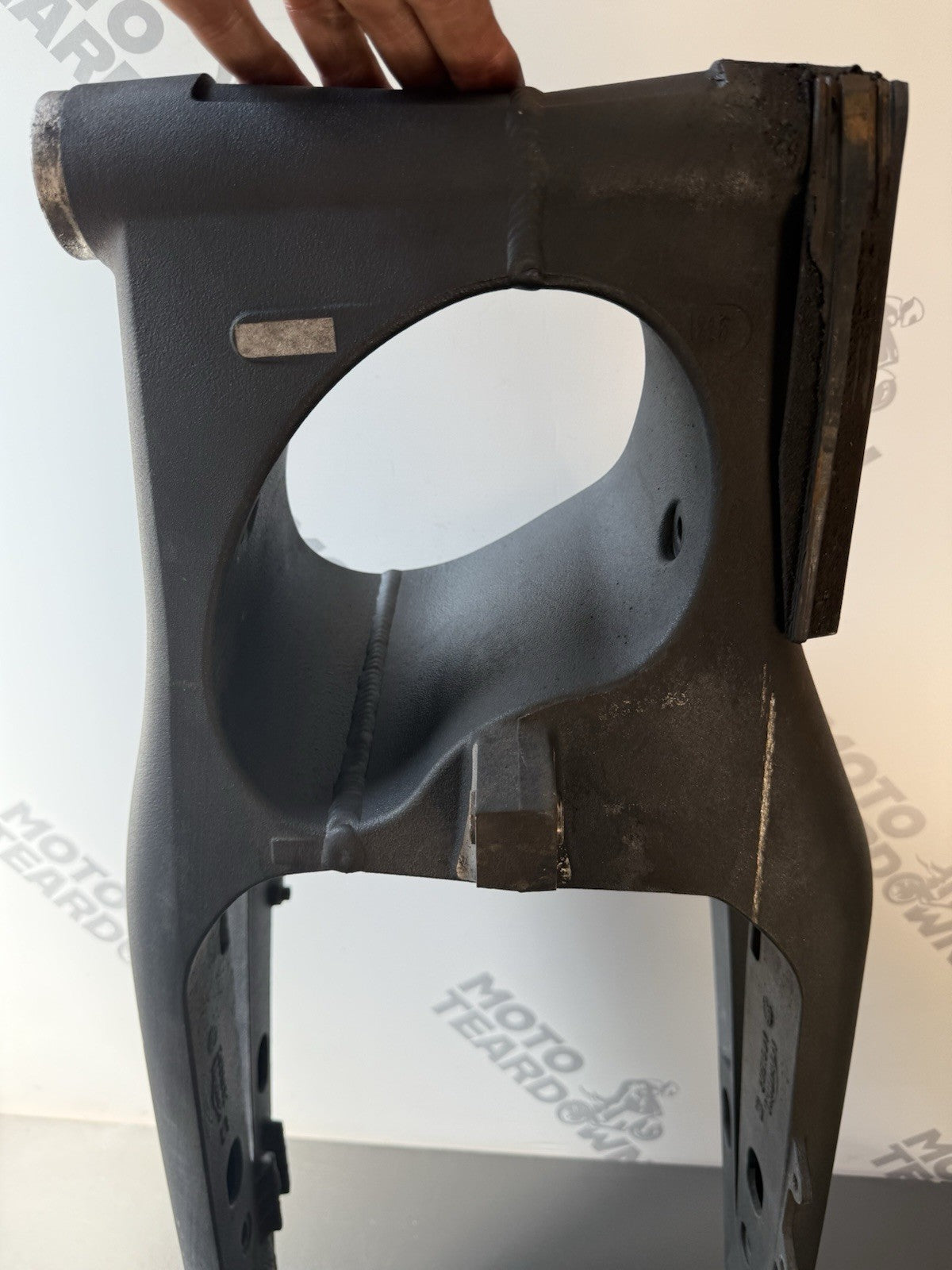 TRIUMPH STREET TRIPLE 675R SWINGING ARM SWING ARM 675R Swing Arm 2008-2011 OEM