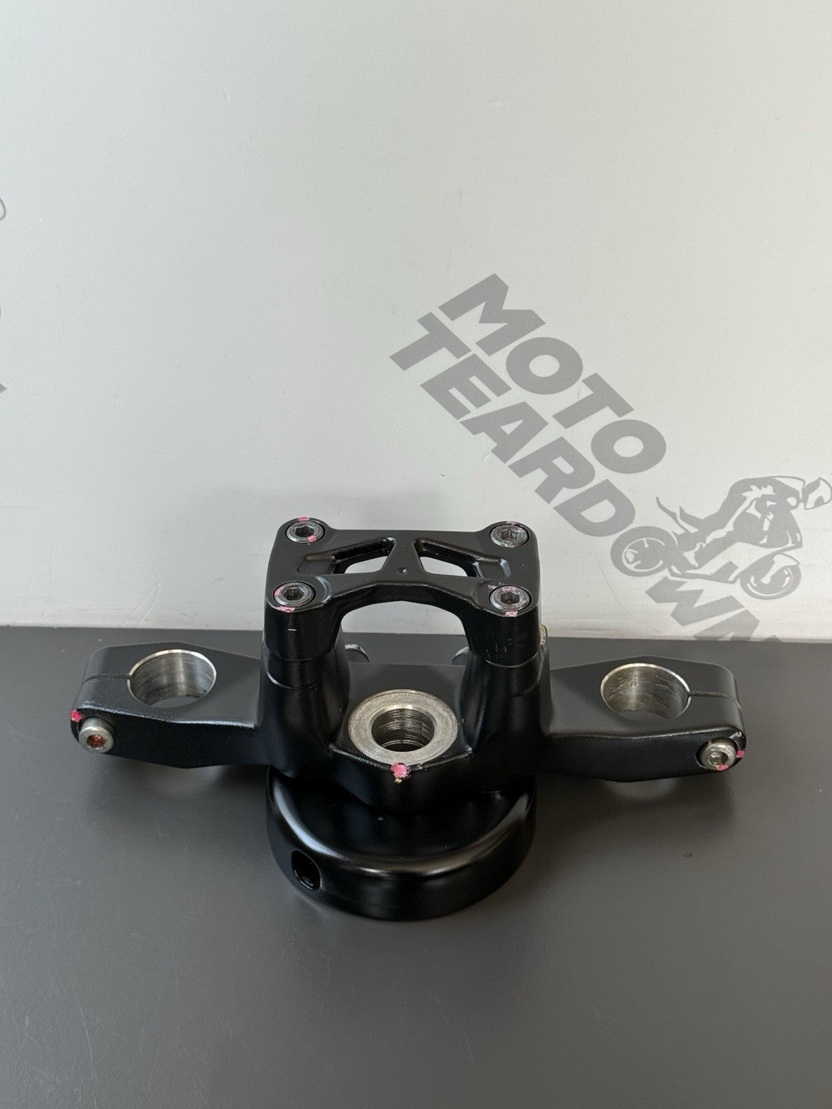 SUZUKI GSXS 125 2017-2021 TOP FORK YOKE Top Clamp Suzuki GSXS 125 Top Clamp OEM