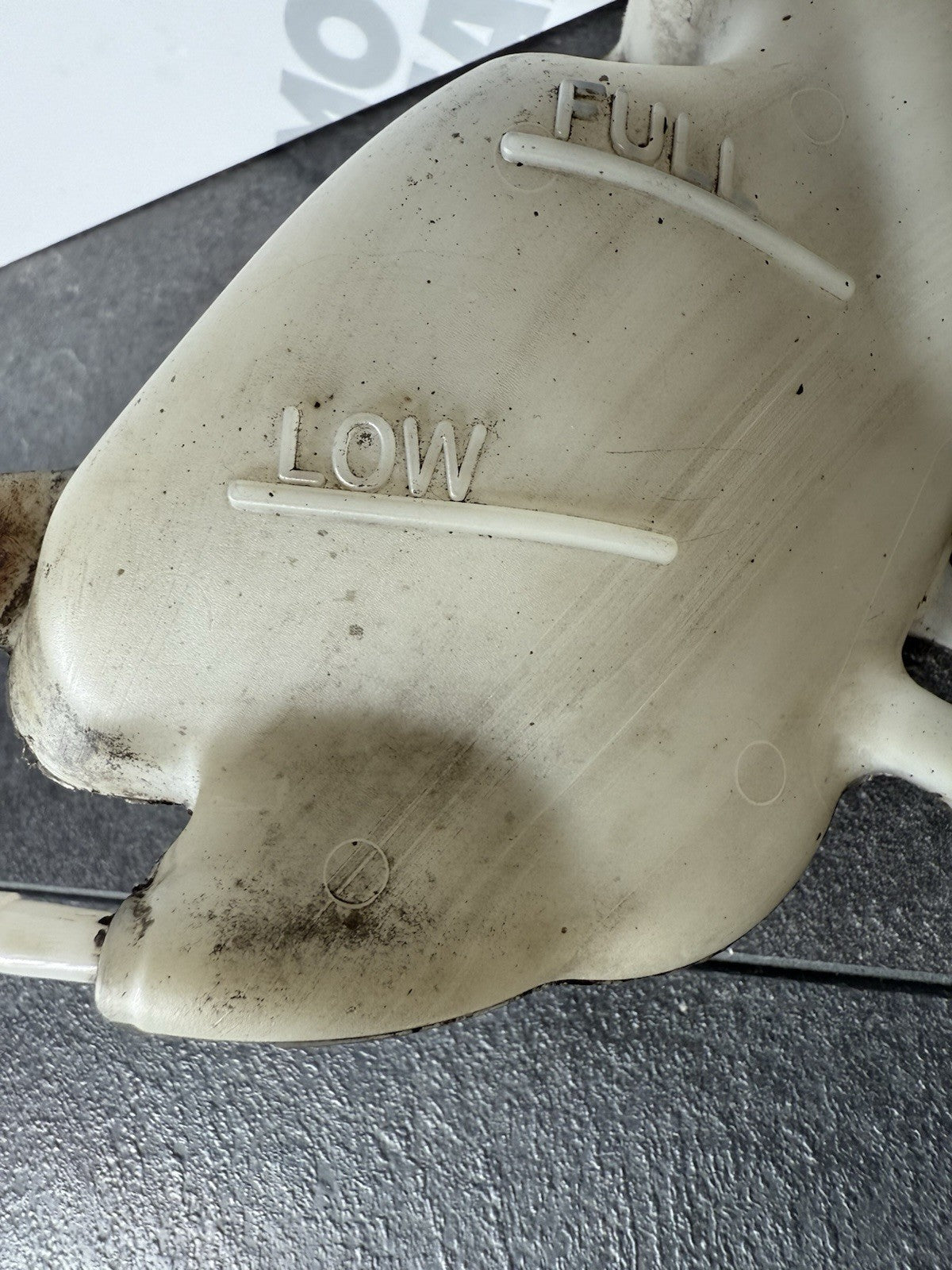 Yamaha YZF R125 R 125 2014 Coolant Reservoir Tank 26983 Miles 2008-2018 OEM