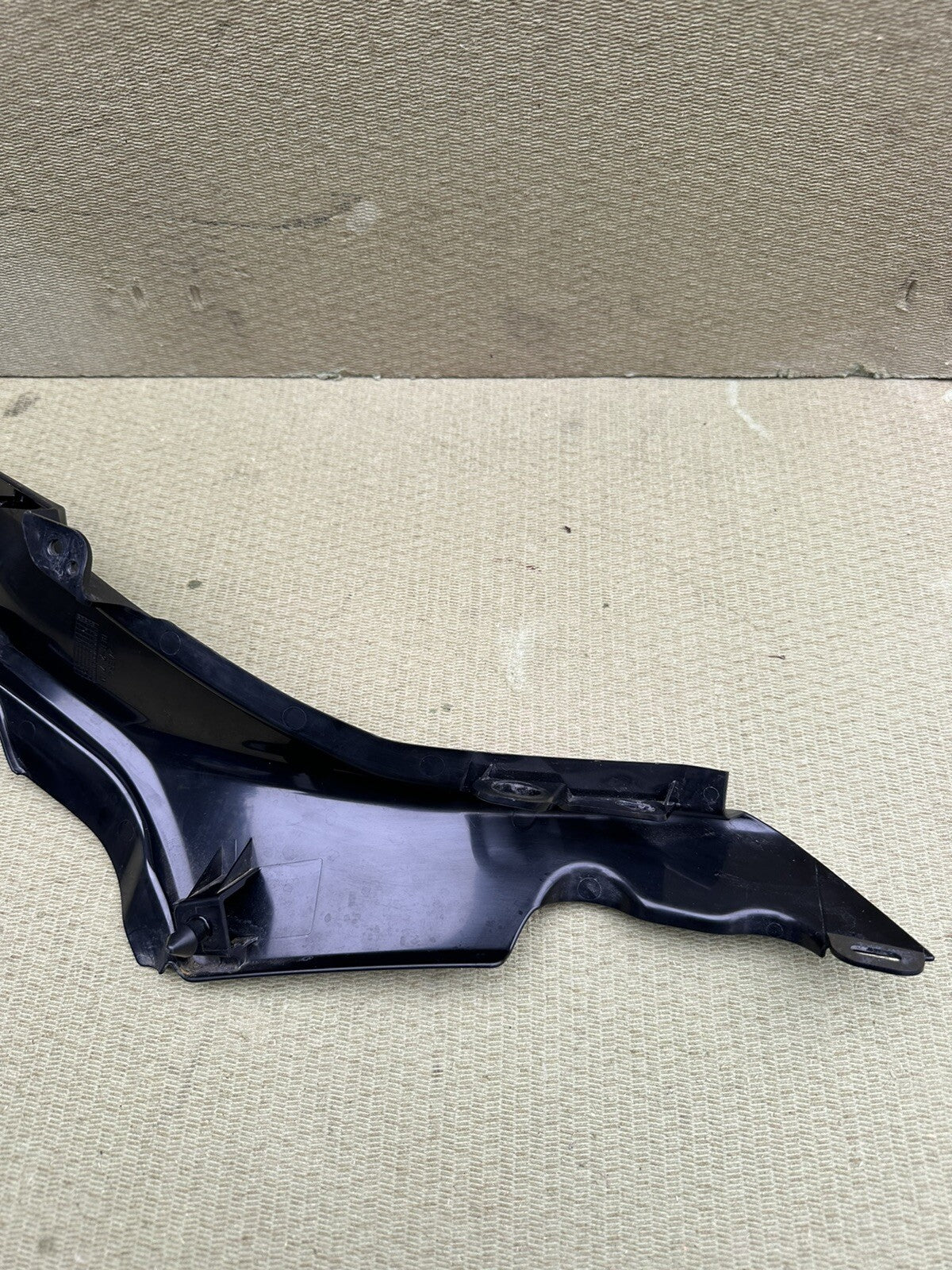 Yamaha Yzf R7 Yzf690 2022 - 2023 Right Side Fuel Tank Infill Fairing Right Tank