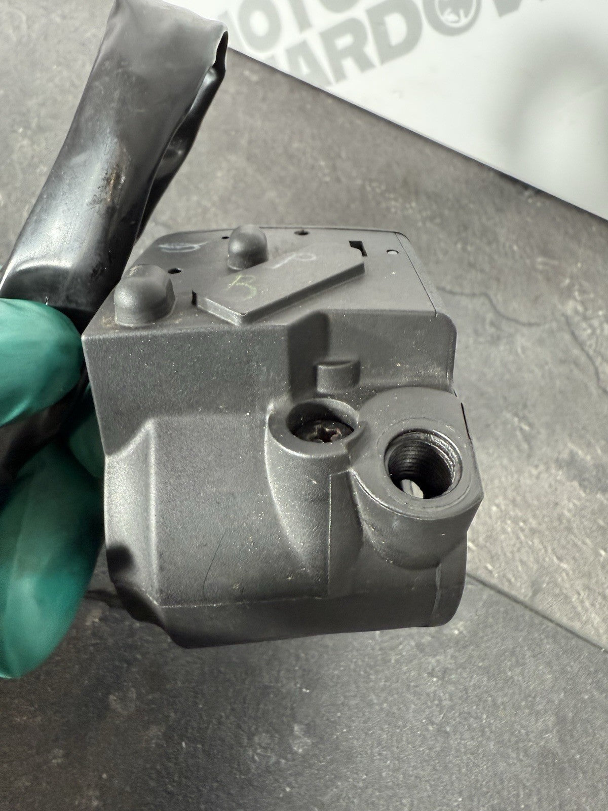 5e489140-5aa3-4422-8b4e-3a910d2099a8