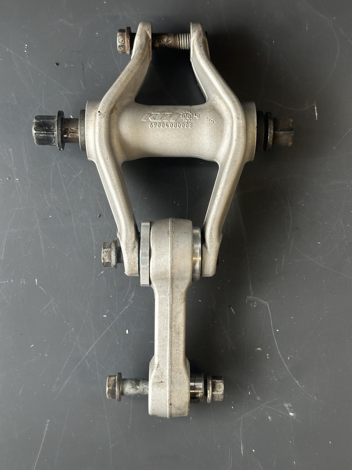 KTM 1190 RC8 rear shock linkage