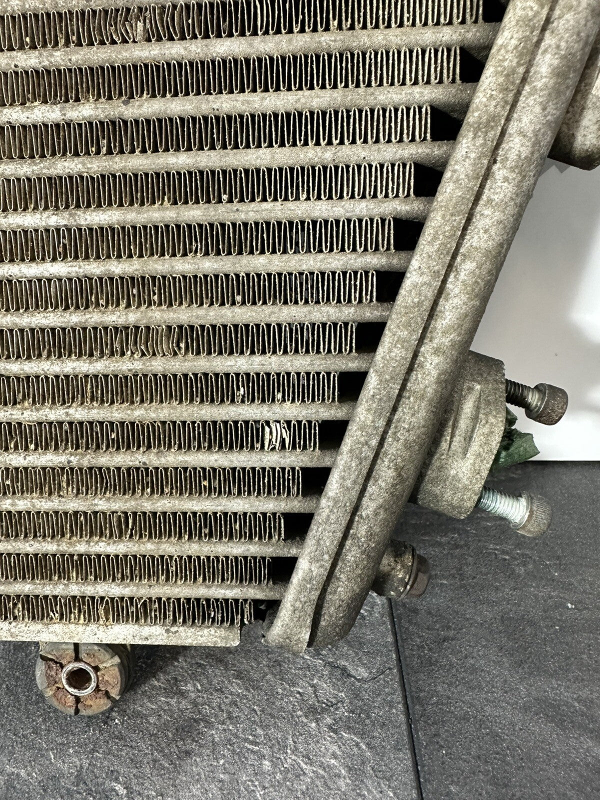 Suzuki GSXR 1000 2014 Oil Cooler Radiator 22774 Miles 2009-2016 OEM
