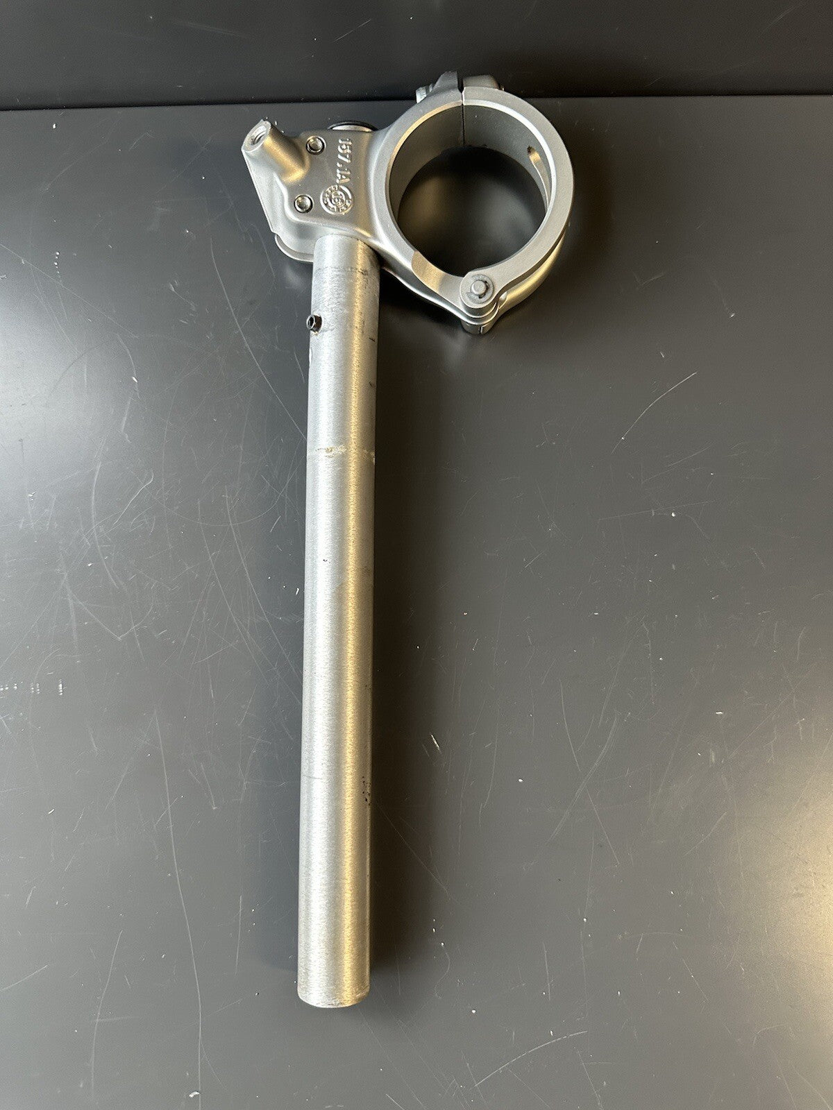DUCATI PANIGALE 959 RIGHT RH HANDLEBAR CLIP ON BAR **SLIGHTLY BENT** 959 Clip On