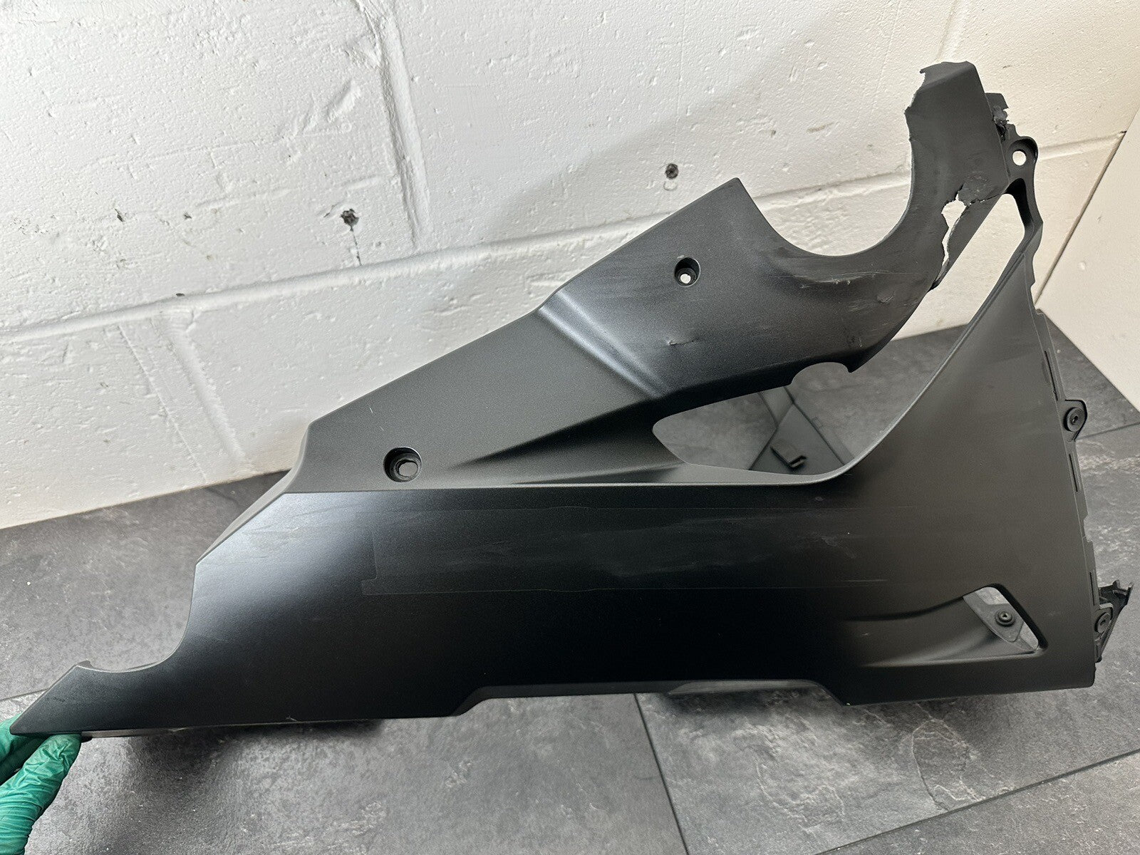 Honda Fireblade CBR1000RR 2019 Belly Pan Fairing *DAMAGED* 2017 2018 OEM 4000m