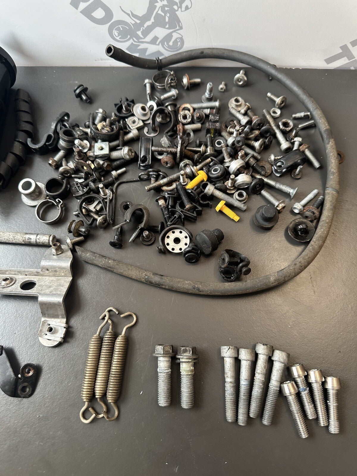 Aprilia Tuono V4 1100 Job Lot Bolts Screws Clips Fixings RSV4 2017 Tuono Job Lot