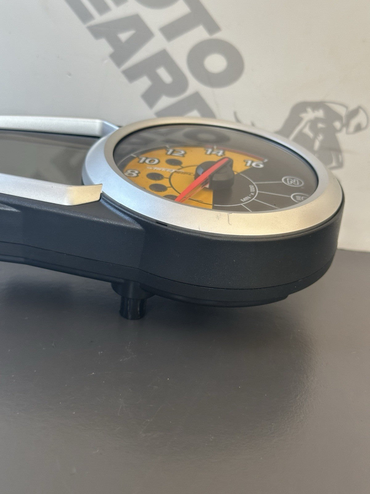 TRIUMPH STREET TRIPLE 675 Speedo Dash Instrument Cluster Clock 2007-2011 2503129