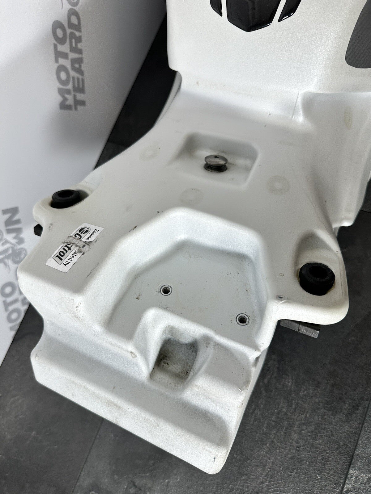 Aprilia Tuono V4 1100 2021 Fuel Tank Petrol Tank 6606 Miles 2022 2023 24 UK ONLY