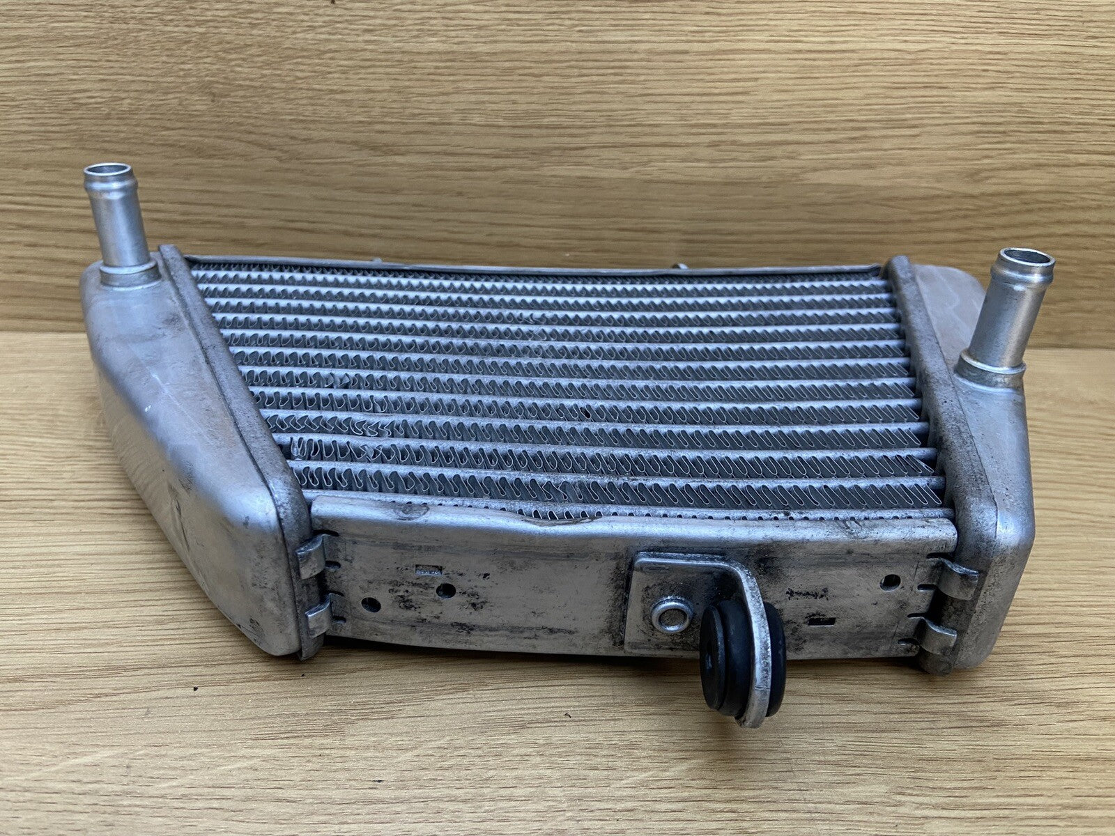 Aprilia Tuono V4 1100 FACTORY 2017 Oil Cooler Radiator BENT OEM RSV4 RF