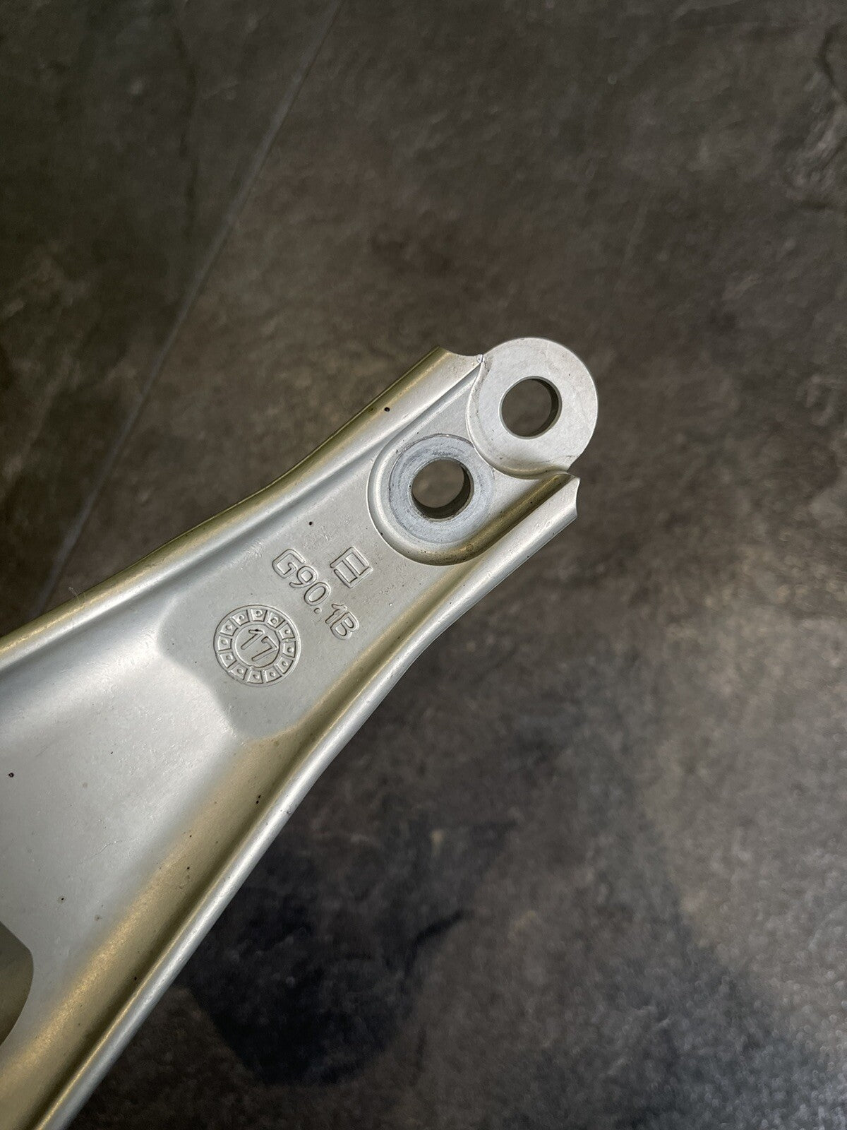 Ducati Panigale V4S V4 Upper Shock Linkage Bracket Only 2986 Miles OEM 2018-2021