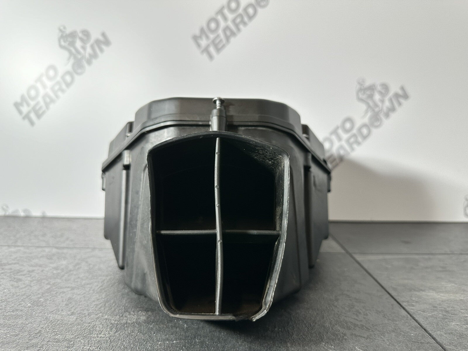 Triumph Street Triple 765 RS 2018 Airbox Intake Filter 15244 Miles 2017-2020 OEM