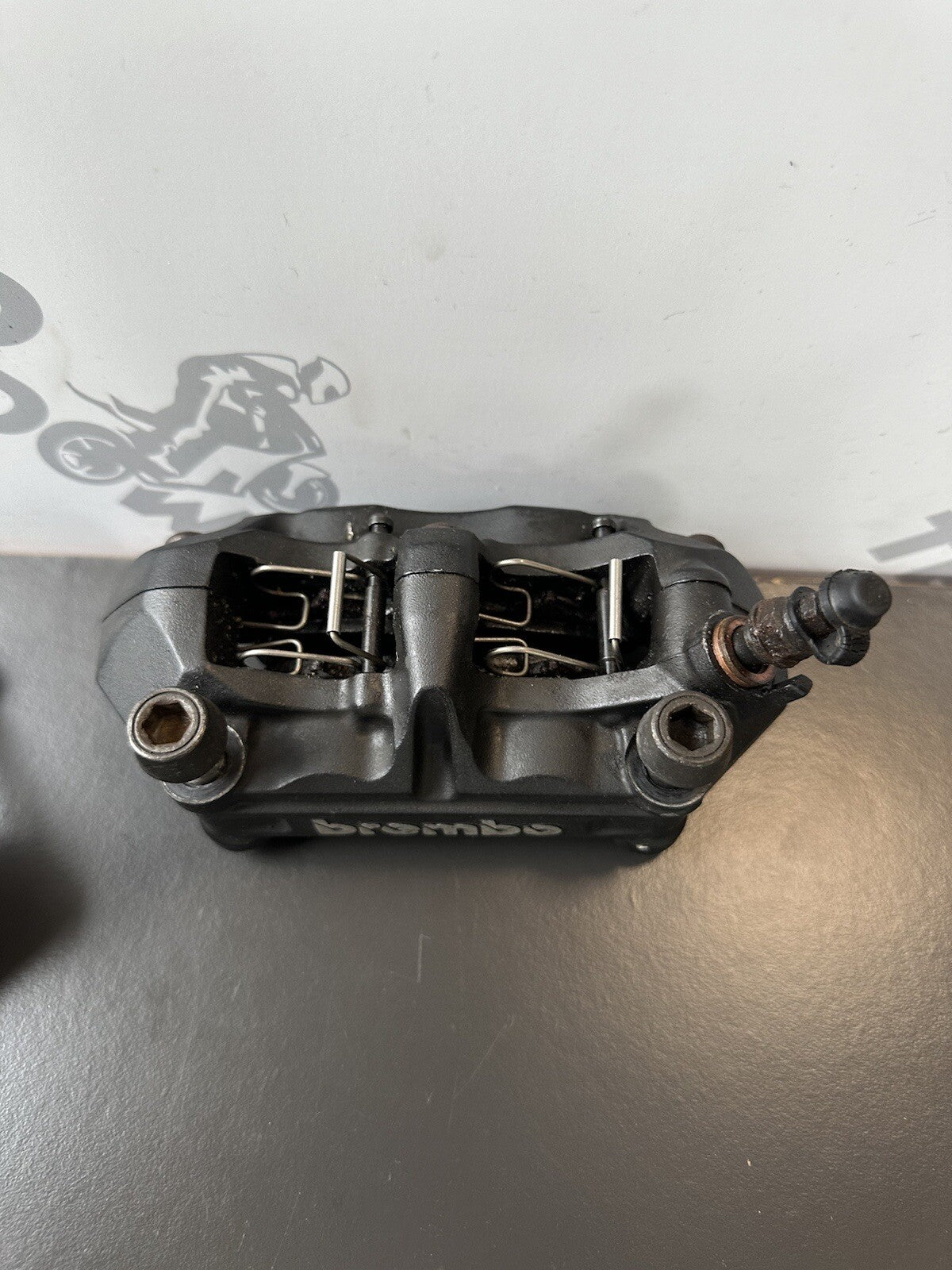 TRIUMPH SPEED TRIPLE 1050 2011 - 2015 front brake calipers brembo 100mm 19,161m
