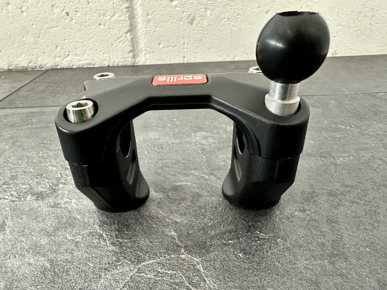 Aprilia Tuono V4 1100 Factory 2020 Handlebar Clamp Risers 6889m OEM 2019
