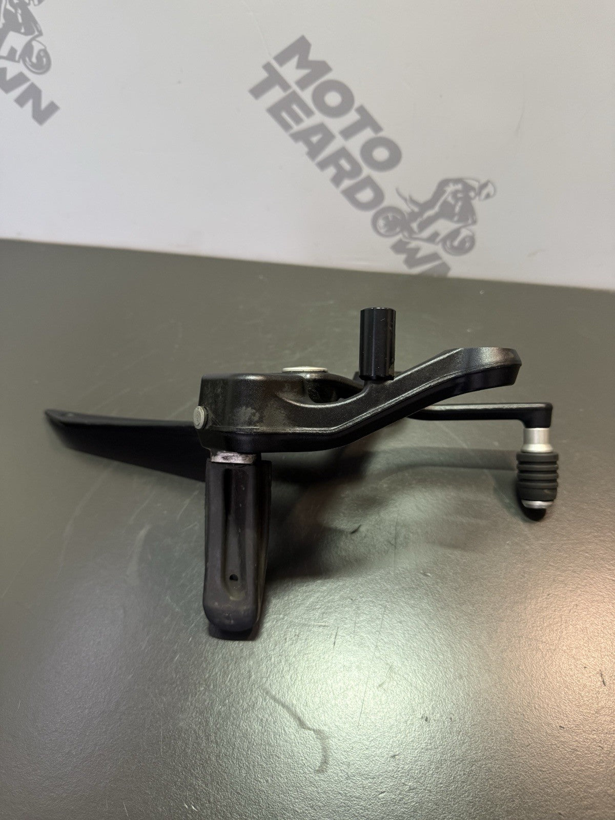 ebdc0c92-5f03-4b60-8f81-ee6f936d7b42