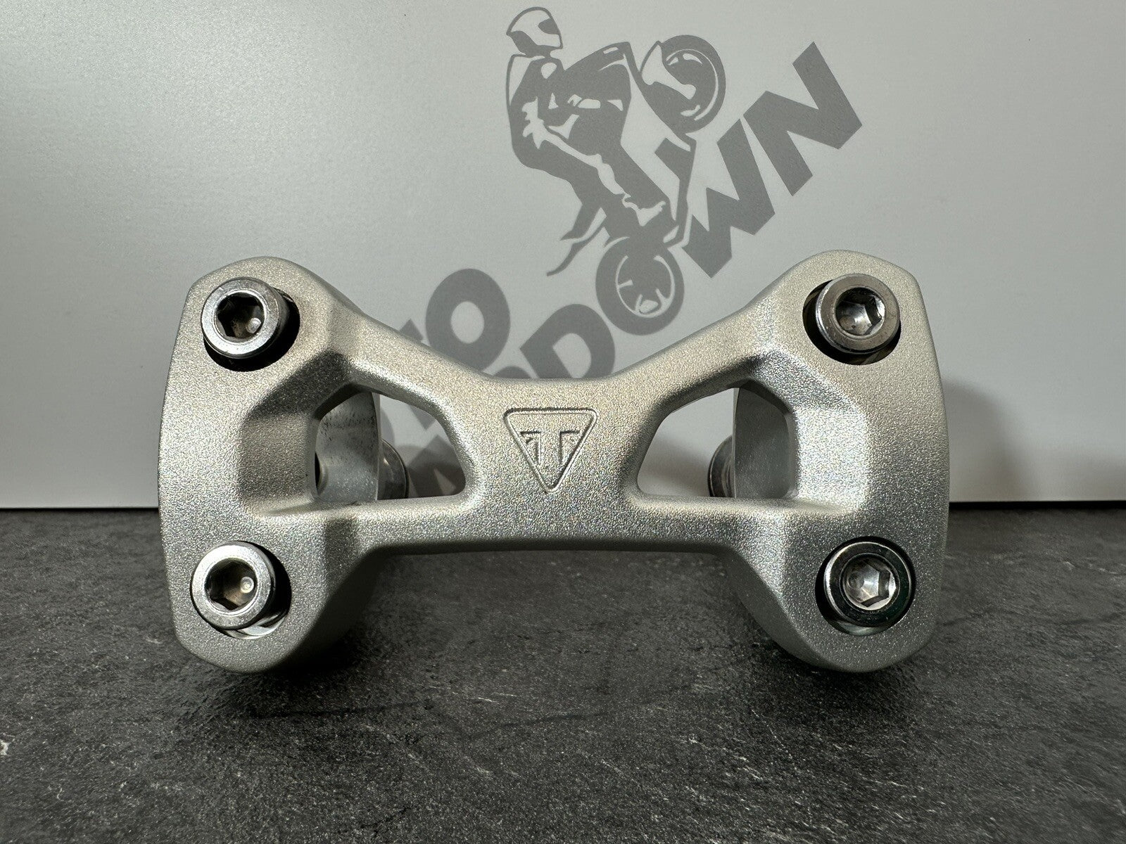 Triumph Street Triple 765 RS 2022 Handlebar Risers Clamps 2751 Miles 2020 2021