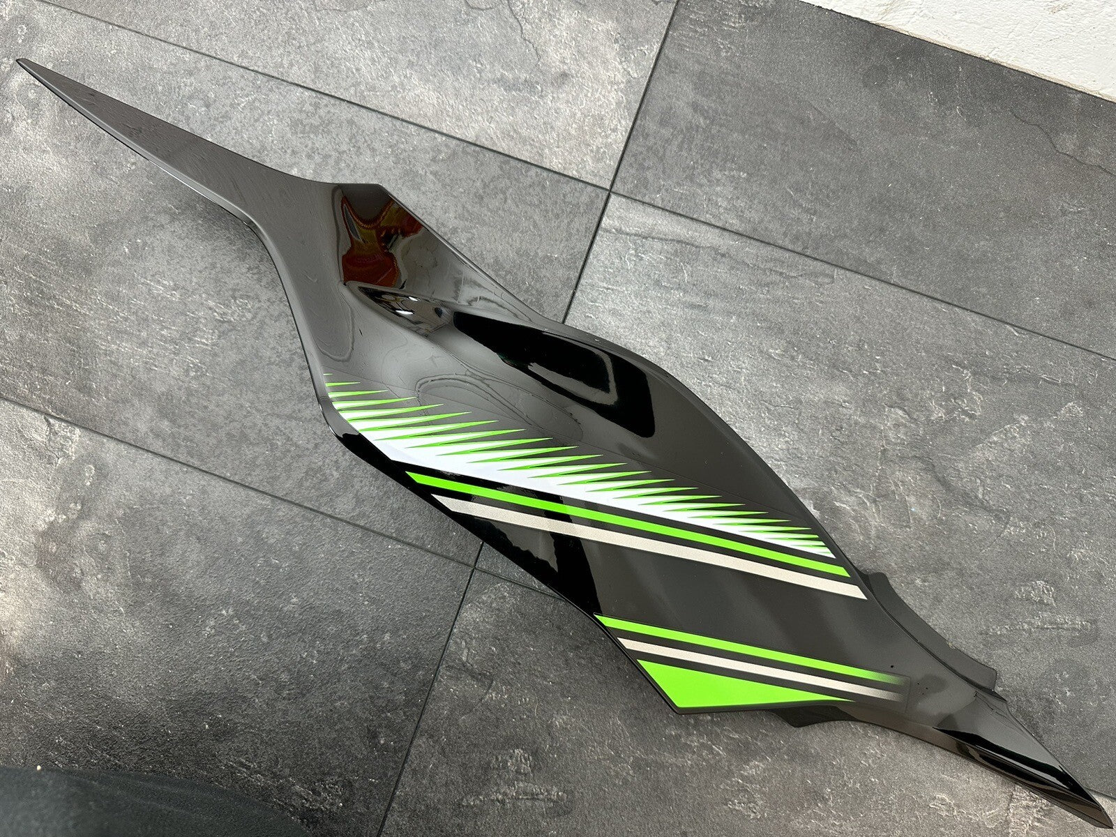 Kawasaki ZX6R 636 ABS 2016 Right Tank Side Fairing 8655 Miles 2013-2015 OEM