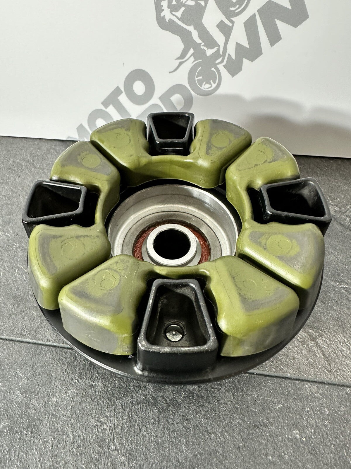 Kawasaki Z800 ABS 2016 Rear Sprocket Carrier & Cush 12691 Miles 2013-2018 OEM