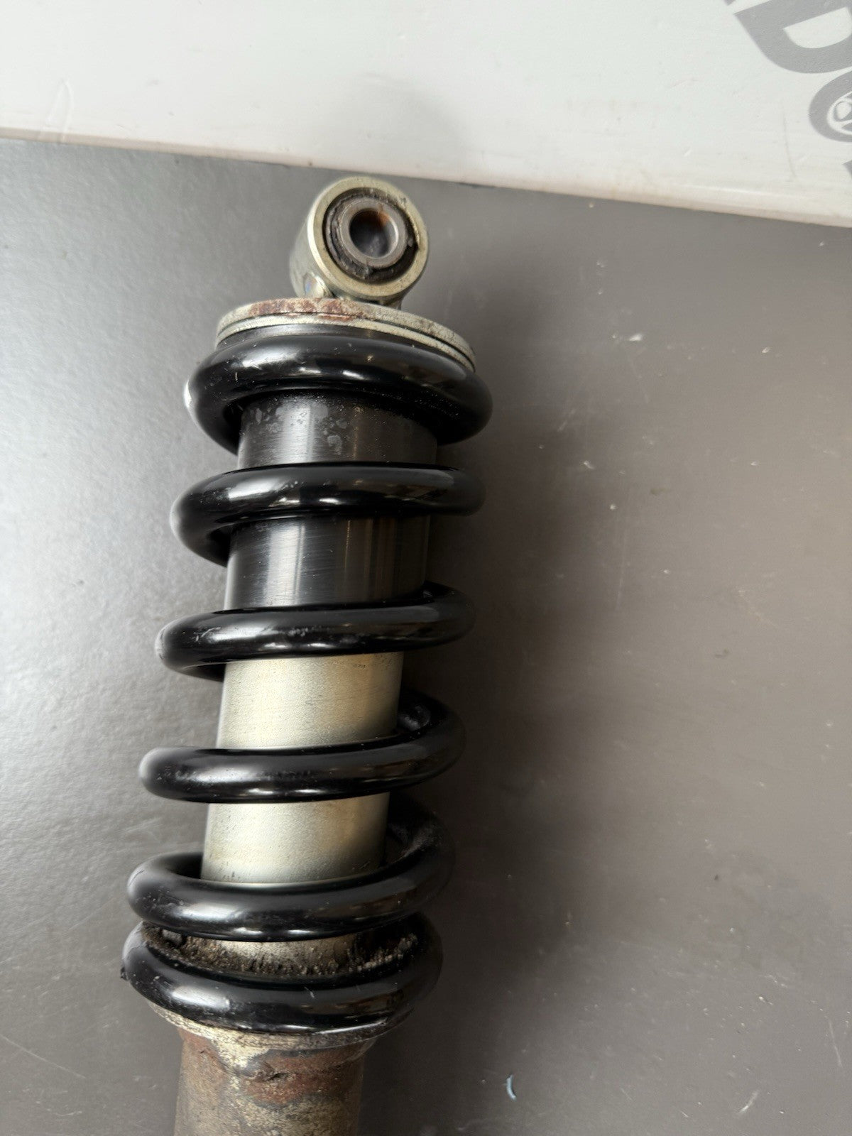 Suzuki GSXS 125 Rear Shock Absorber 2017-2021 SUZUKI GSXS 125 REAR SHOCK OEM