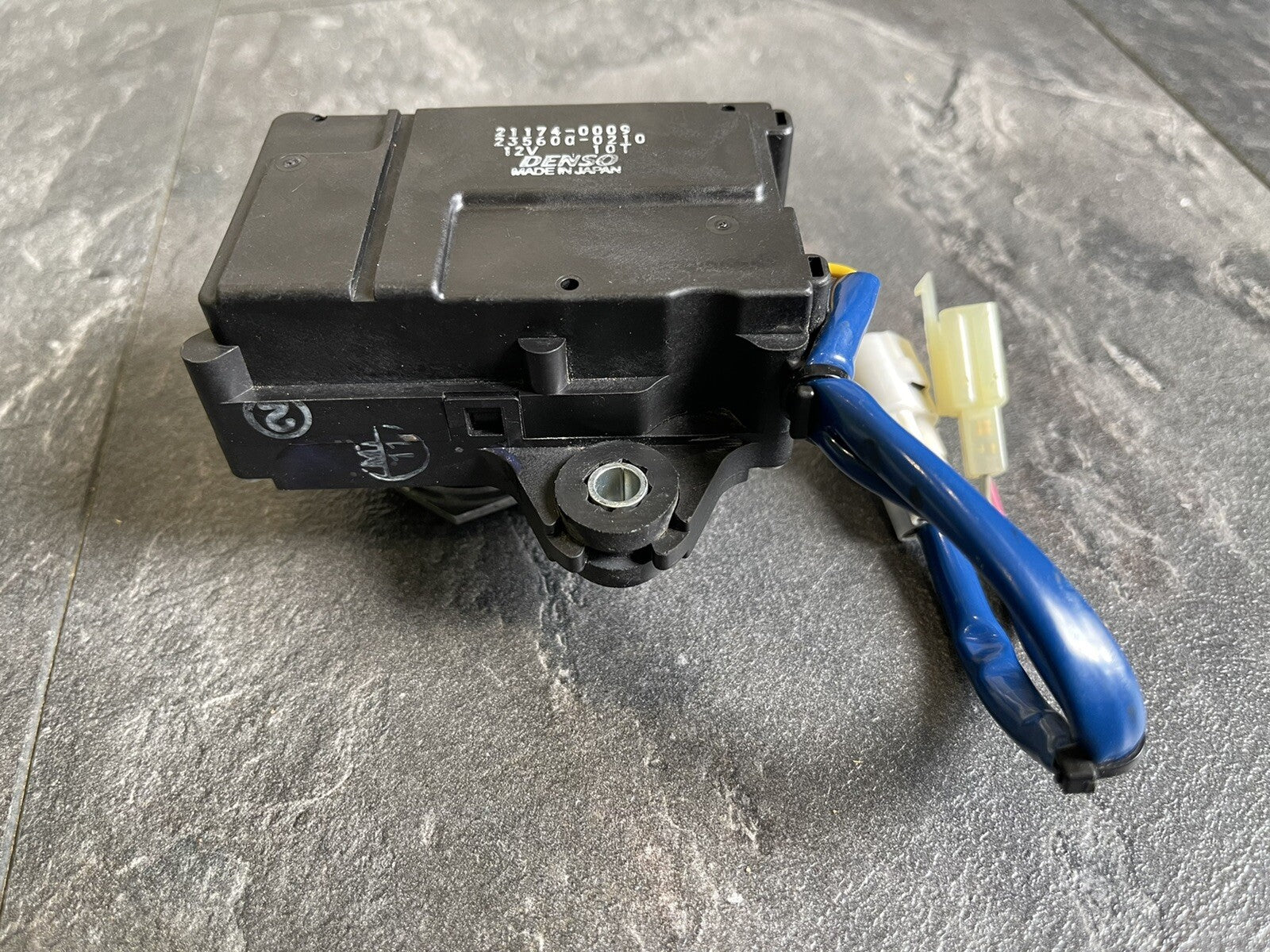 Kawasaki Ninja ZX10R 2017 Exhaust Servo Motor Denso 16125 Miles 2016-2018 OEM