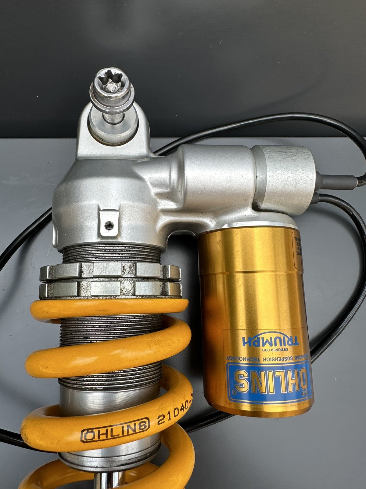 TRIUMPH SPEED TRIPLE 1200 RS 2022 OHLINS ELECTRIC REAR SHOCK ABSORBER *UK ONLY*