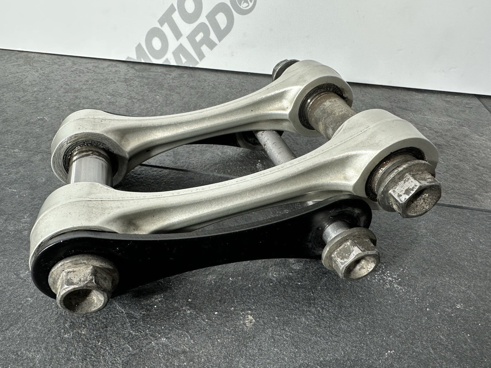 Triumph TIGER 900 GT PRO 2022 Shock Linkage Dog Bone 6337 Miles 2020-2023 OEM