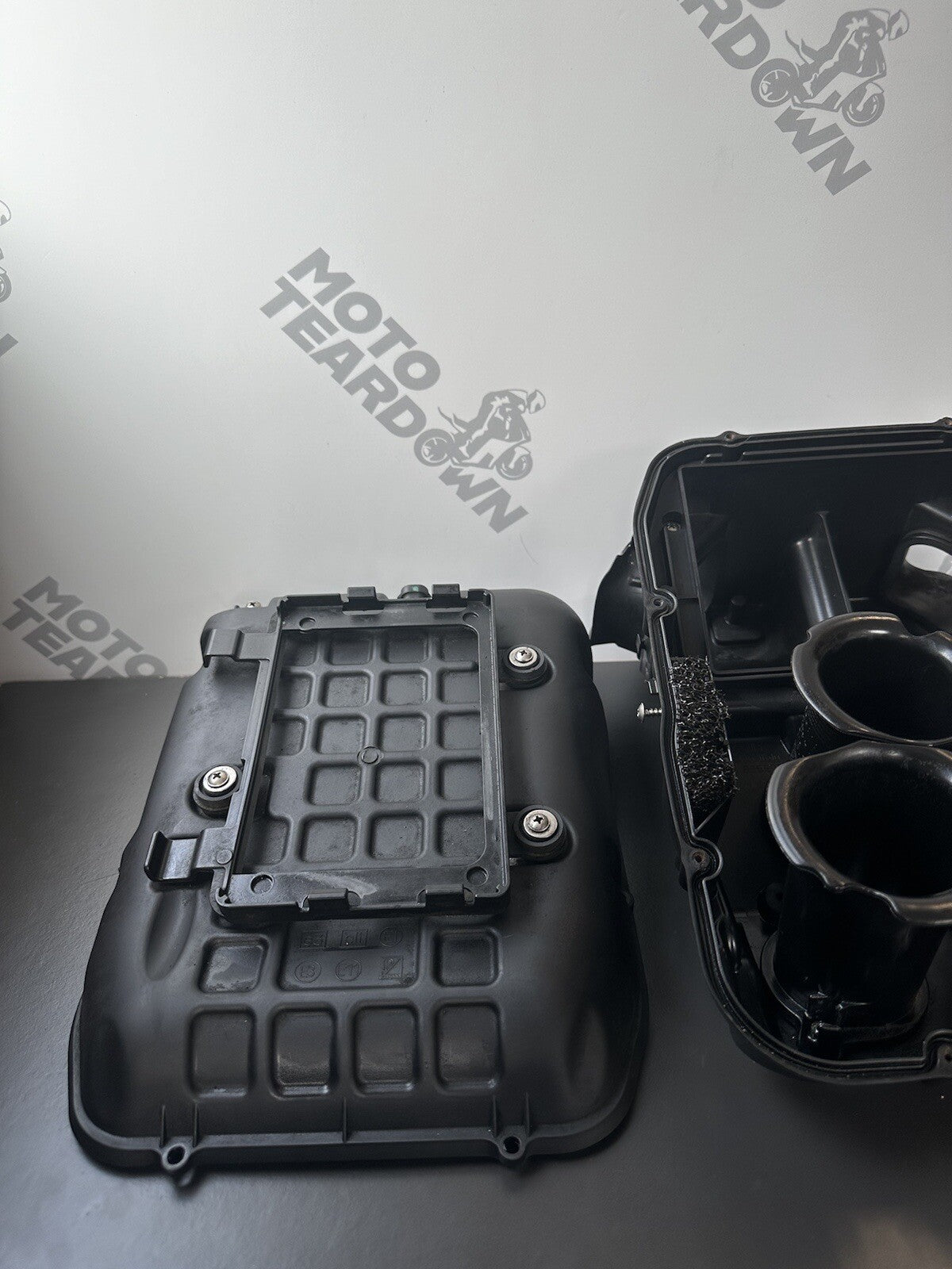 APRILIA TUONO V4 1100 FACTORY AIR BOX, Air Box 2017 OEM Air Box And Filter