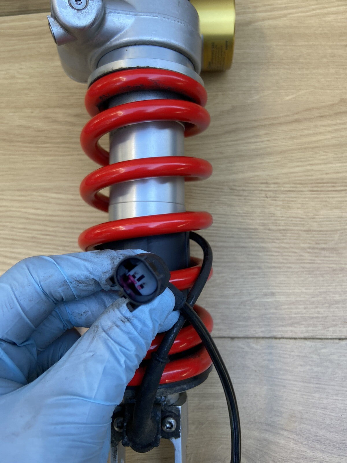 BMW S1000R 2015 15,013 miles rear shock absorber 8545860 BMW S1000R Rear Shock