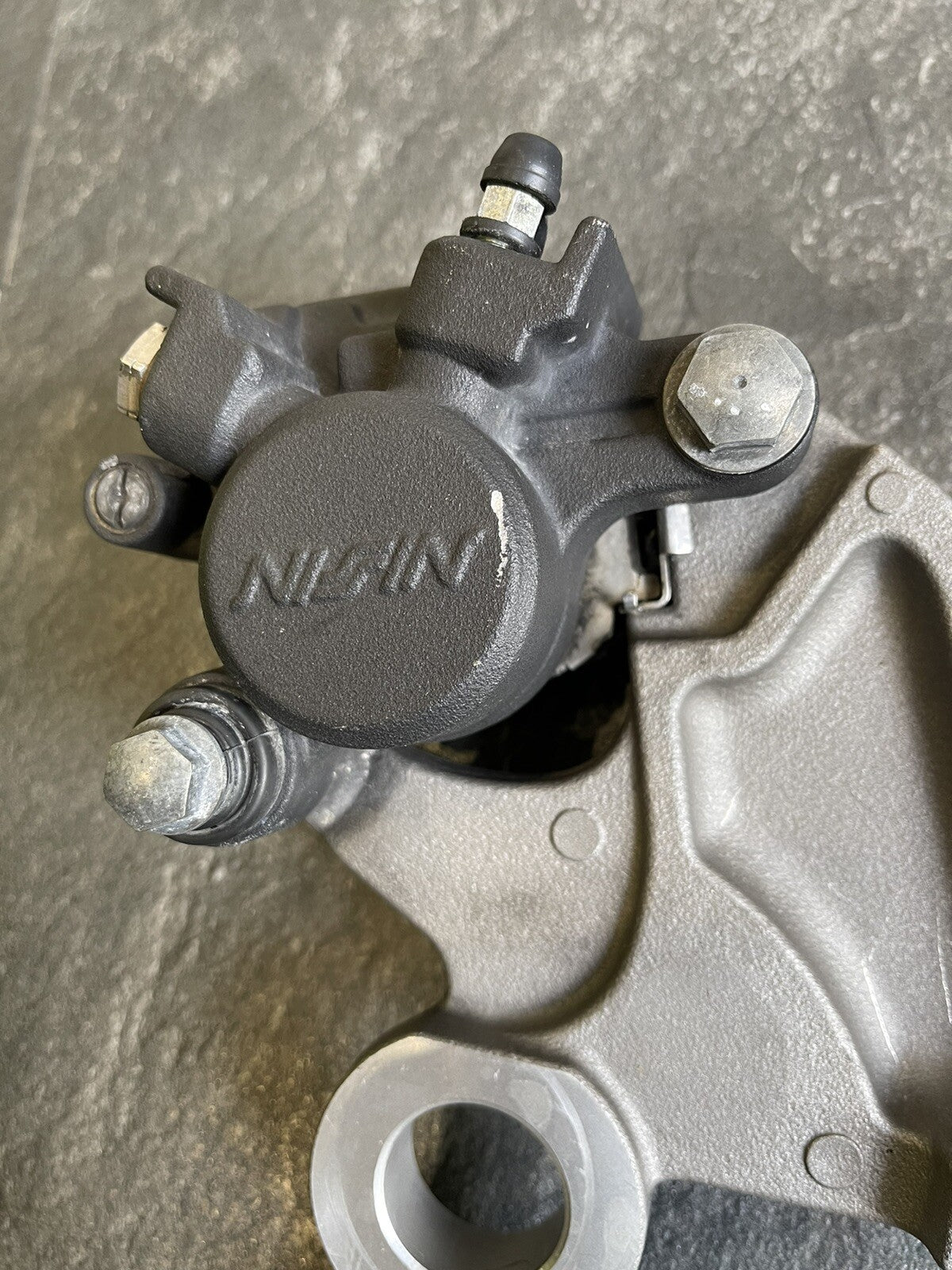 Yamaha MT10 SP 2019 Rear Brake Caliper NISSIN & Pads 10953 Mile R1 2CR 2017-2021