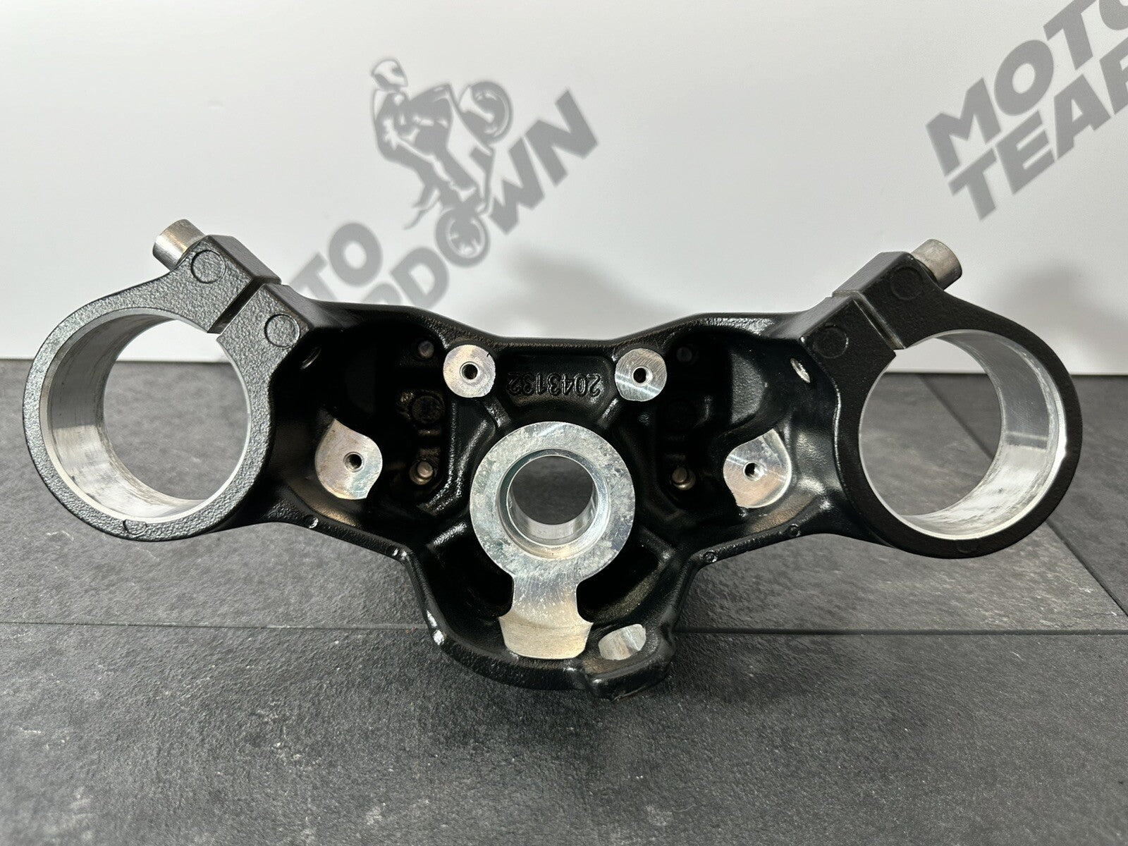 Triumph Trident 660 2022 Top Yoke & Risers Clamps 2962 Miles 2021-2024 OEM