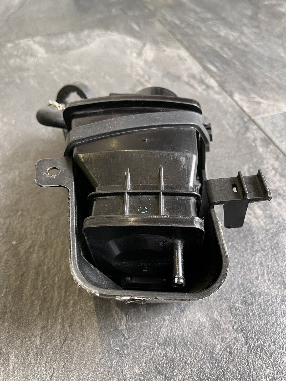 Ducati Streetfighter 1100 V4S 2020 EVAP Canister Filter Holder 4645m 2021 V4 OEM