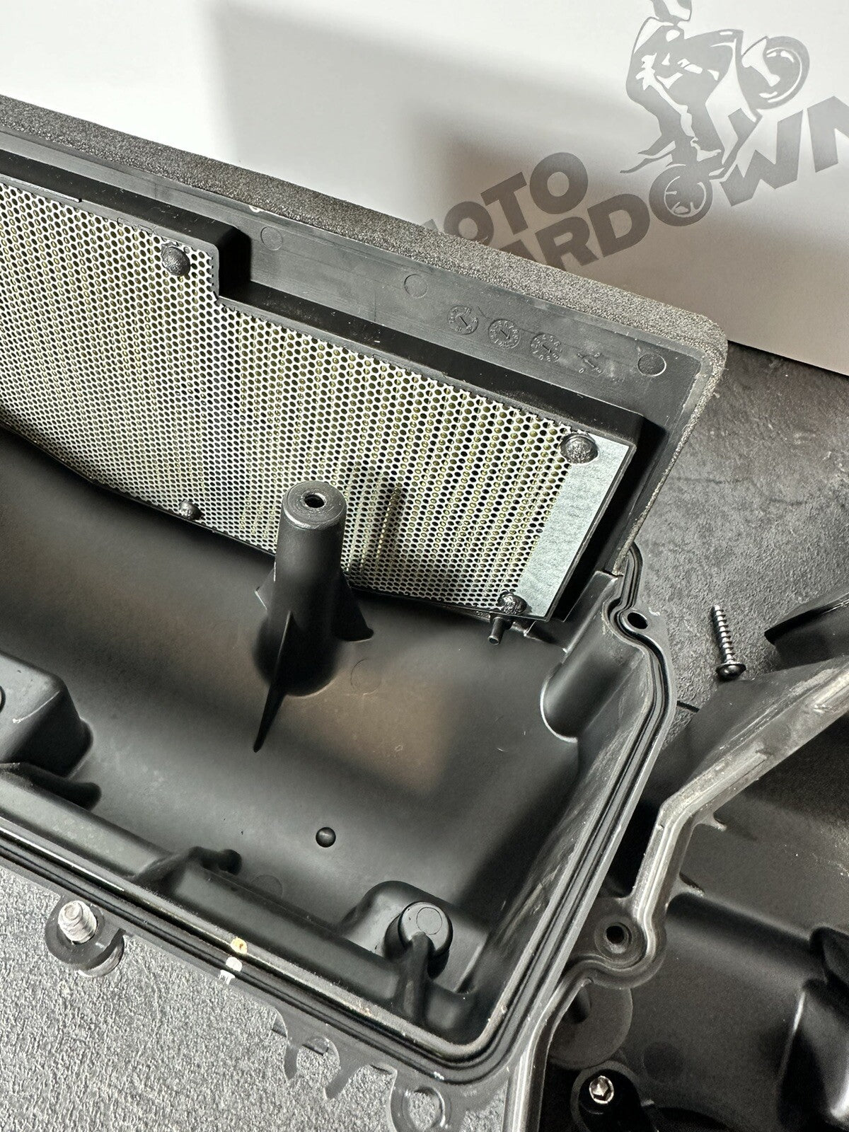 Triumph Street Triple 765 RS 2018 Airbox Intake Filter 15244 Miles 2017-2020 OEM